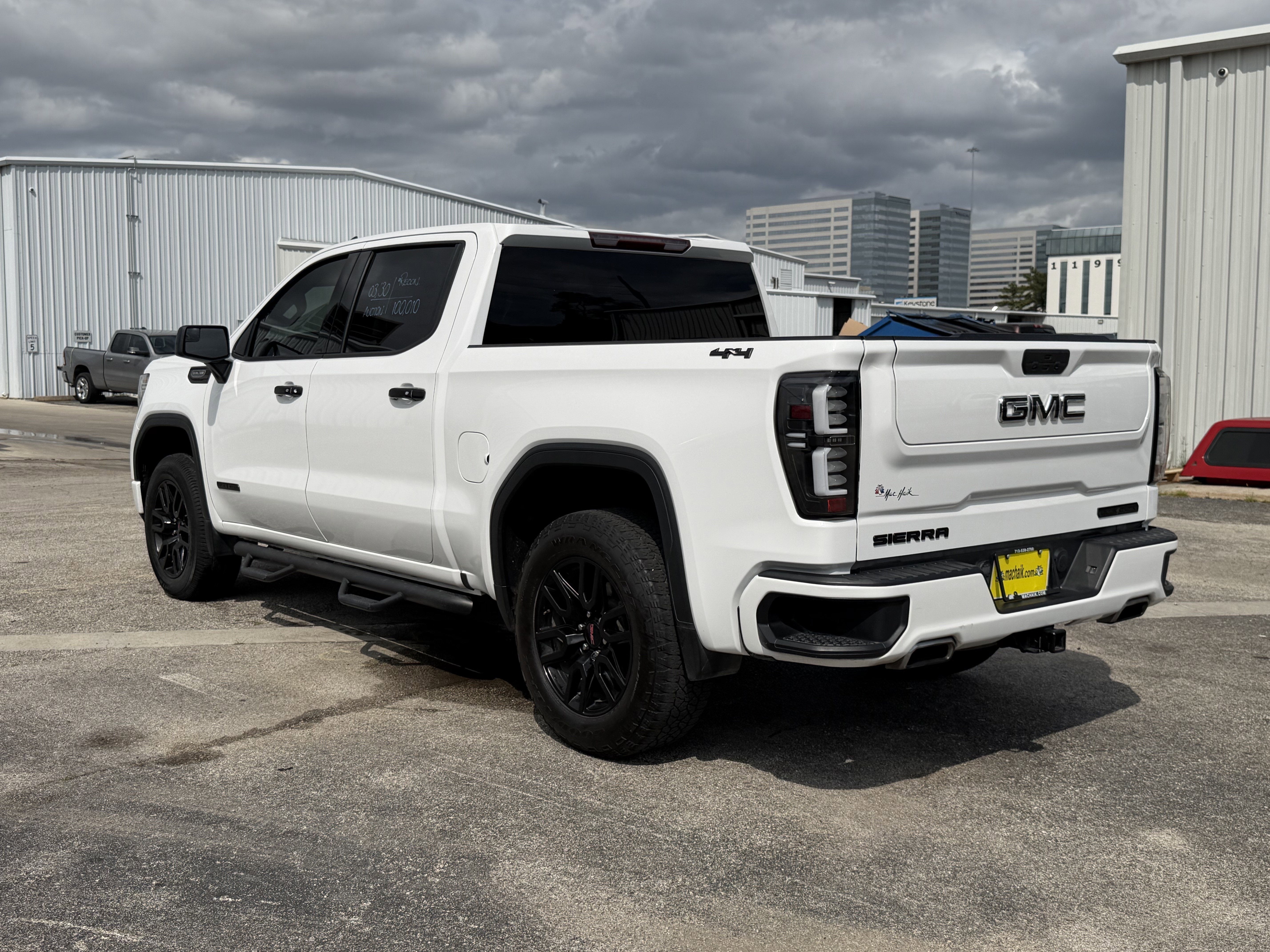 2021 GMC Sierra 1500 4WD Crew Cab Short Box Elevation