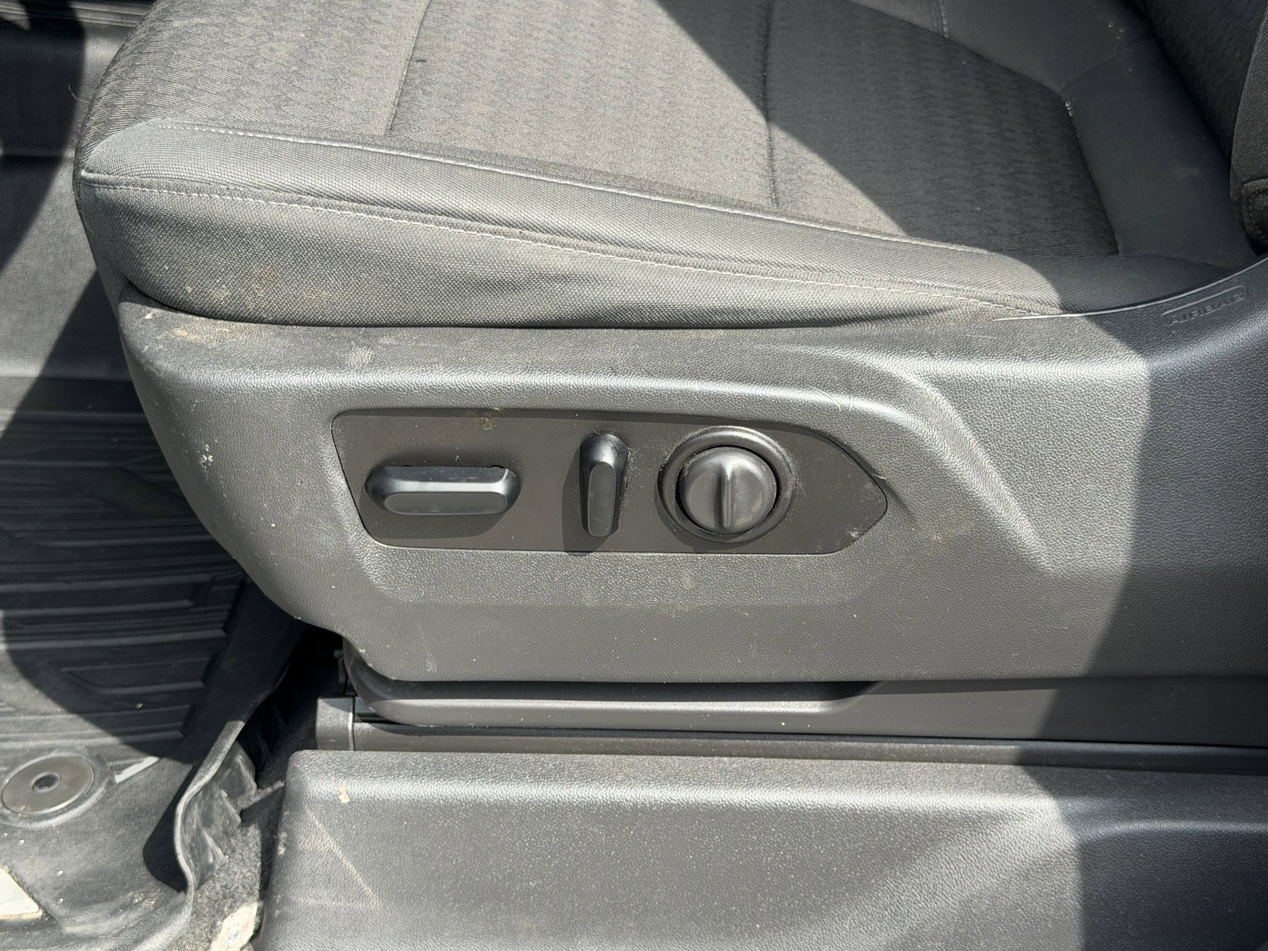 2021 GMC Sierra 1500 4WD Crew Cab Short Box Elevation