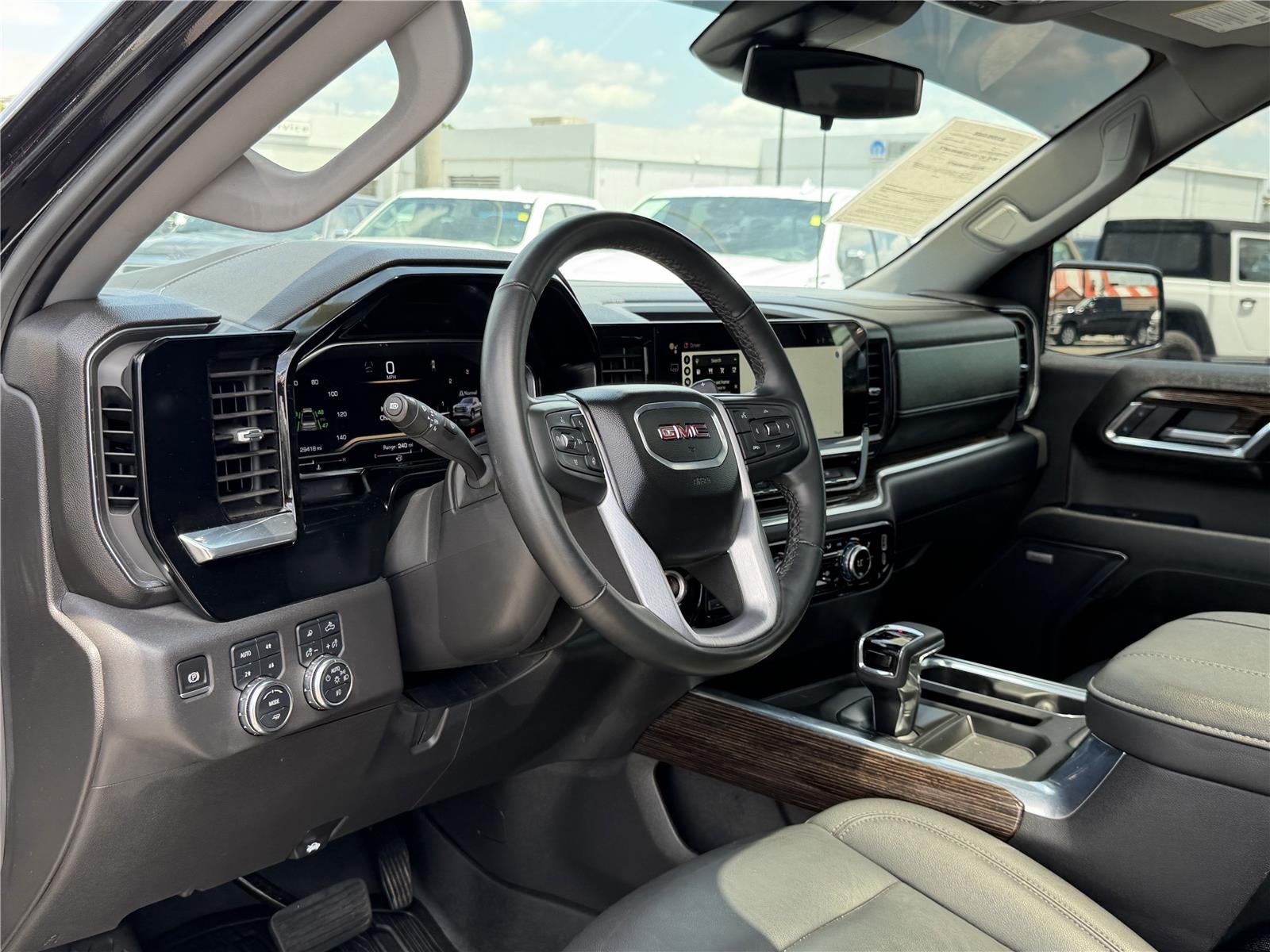 2024 GMC Sierra 1500 4WD Crew Cab Short Box Elevation with 3SB
