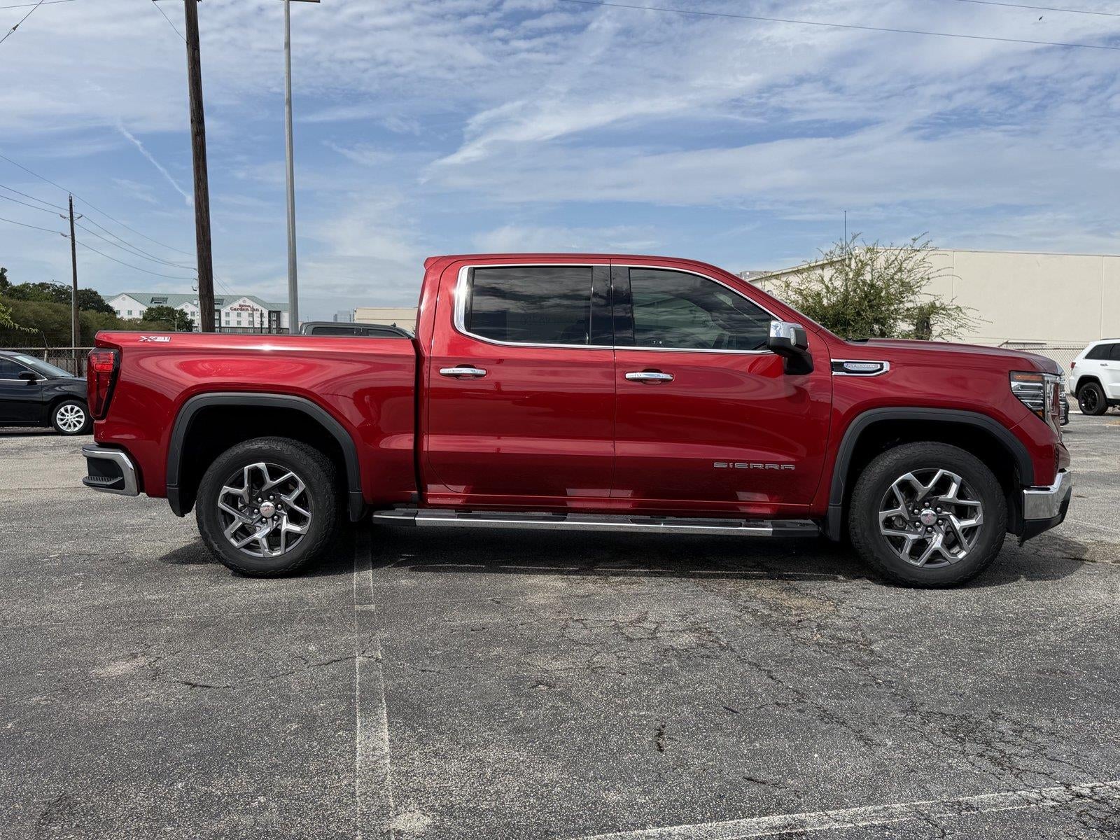 2024 GMC Sierra 1500 SLT