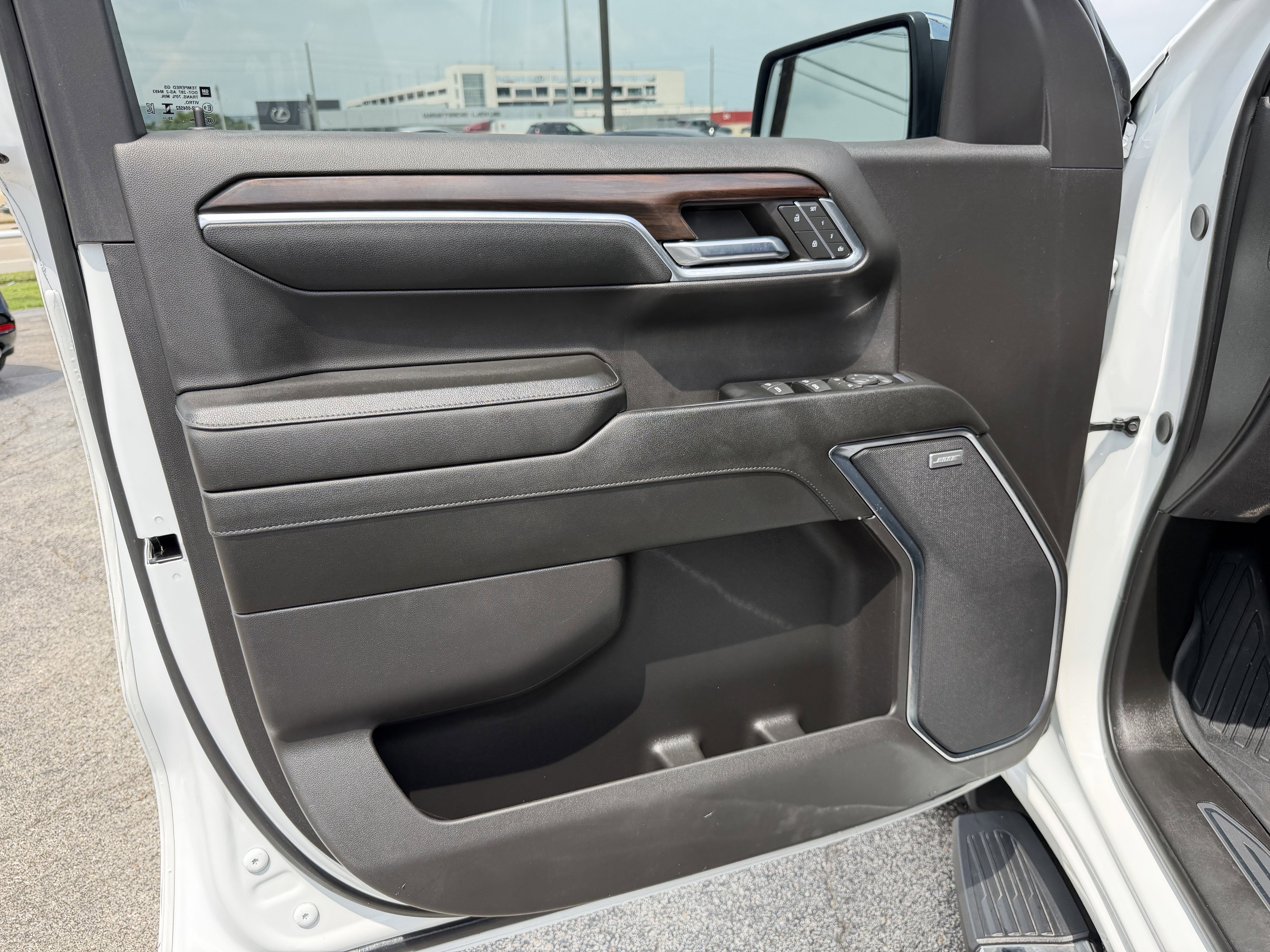 2024 GMC Sierra 1500 4WD Crew Cab Short Box SLT