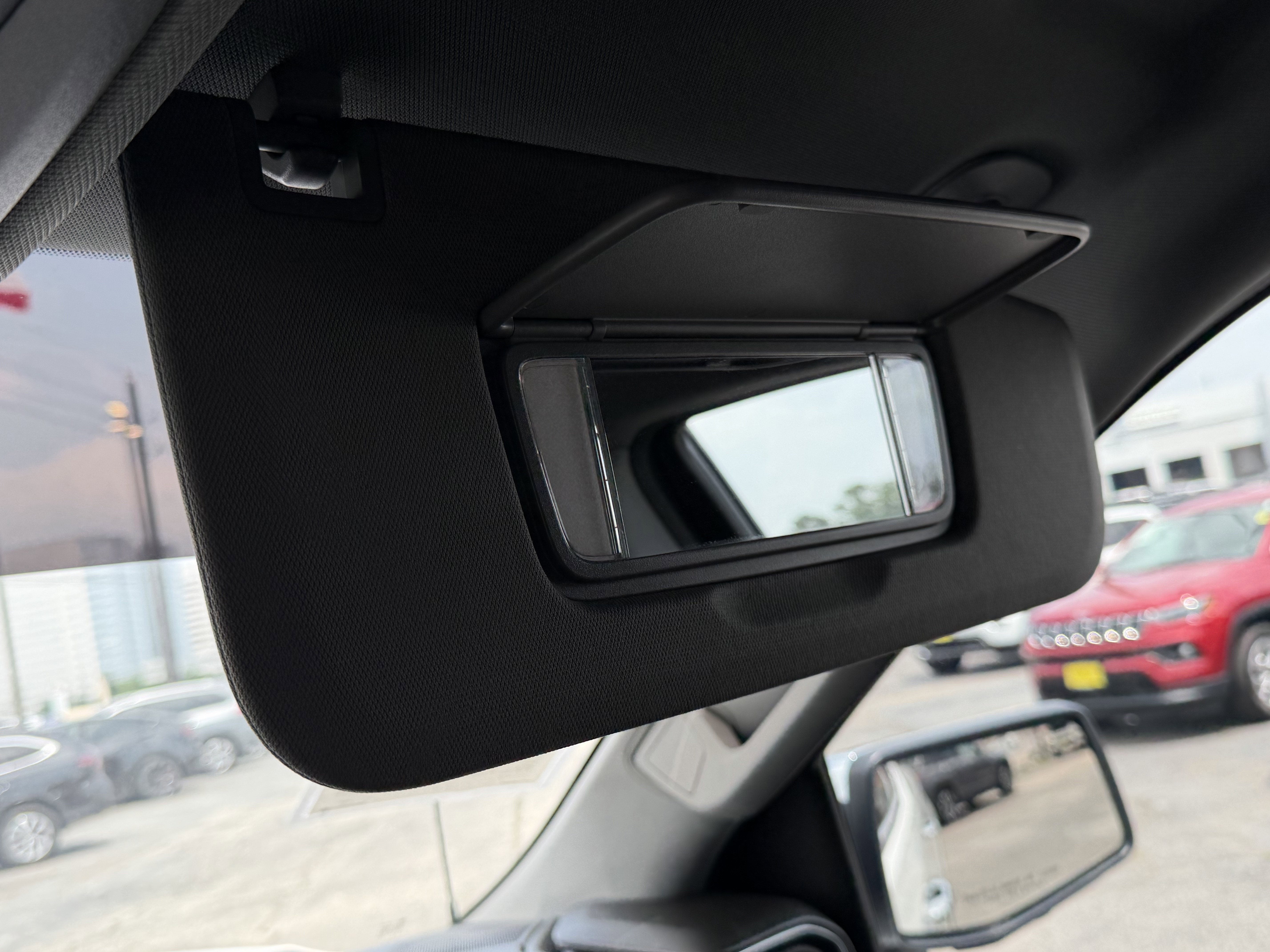 2024 GMC Sierra 1500 4WD Crew Cab Short Box SLT