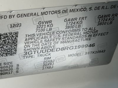 2024 GMC Sierra 1500 4WD Crew Cab Short Box SLT