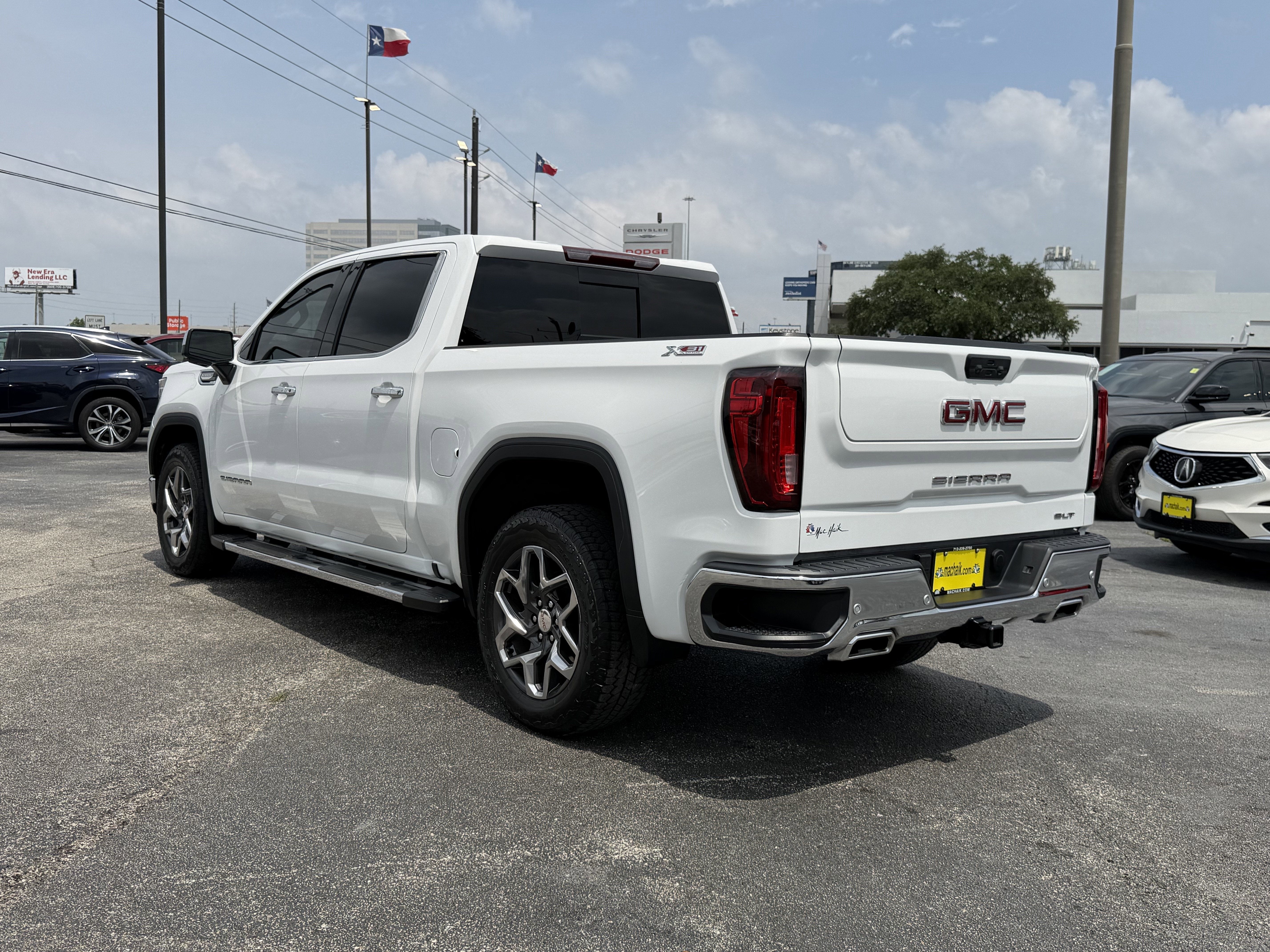 2024 GMC Sierra 1500 4WD Crew Cab Short Box SLT