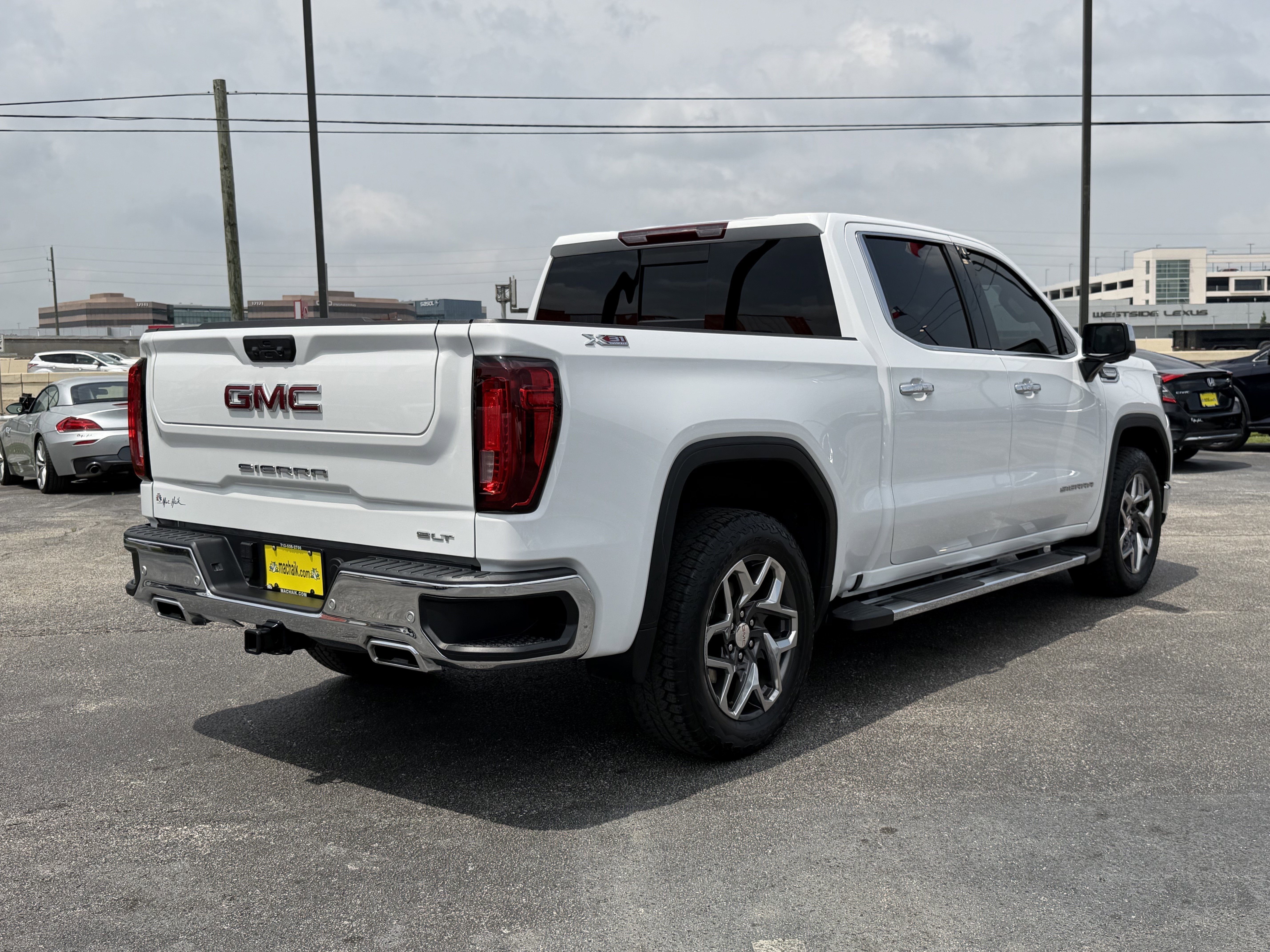 2024 GMC Sierra 1500 4WD Crew Cab Short Box SLT
