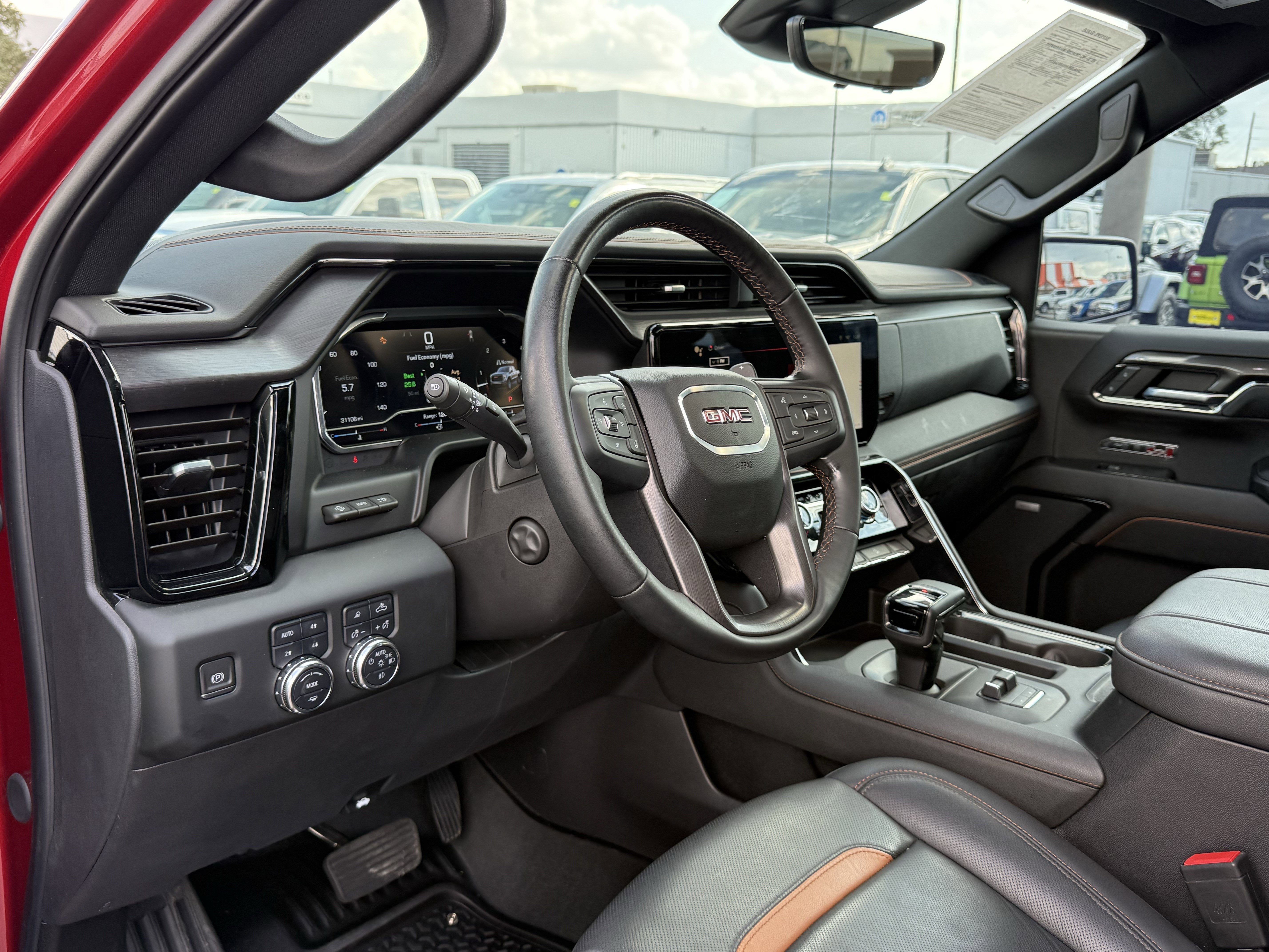 2024 GMC Sierra 1500 4WD Crew Cab Short Box AT4