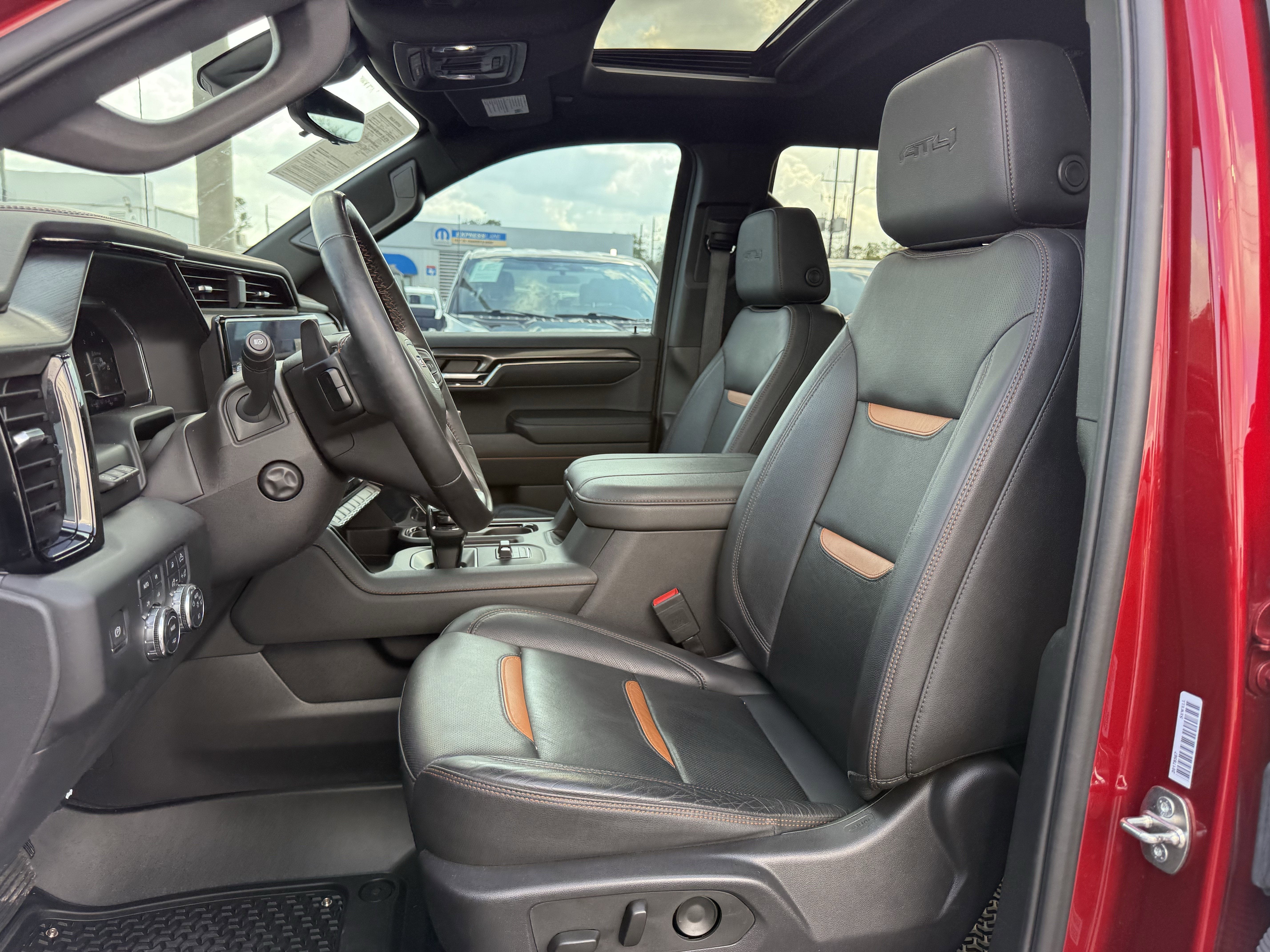 2024 GMC Sierra 1500 4WD Crew Cab Short Box AT4