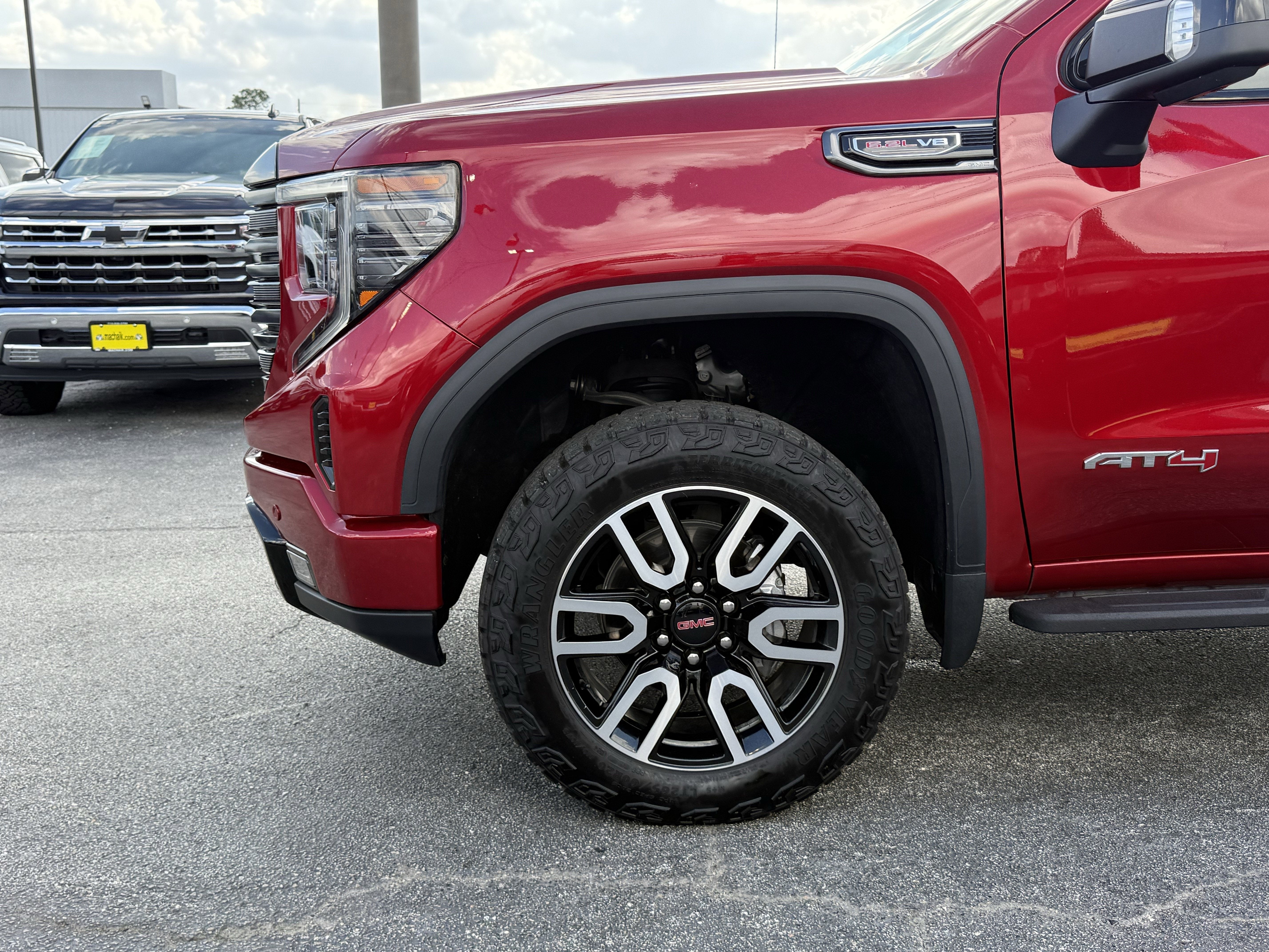 2024 GMC Sierra 1500 4WD Crew Cab Short Box AT4