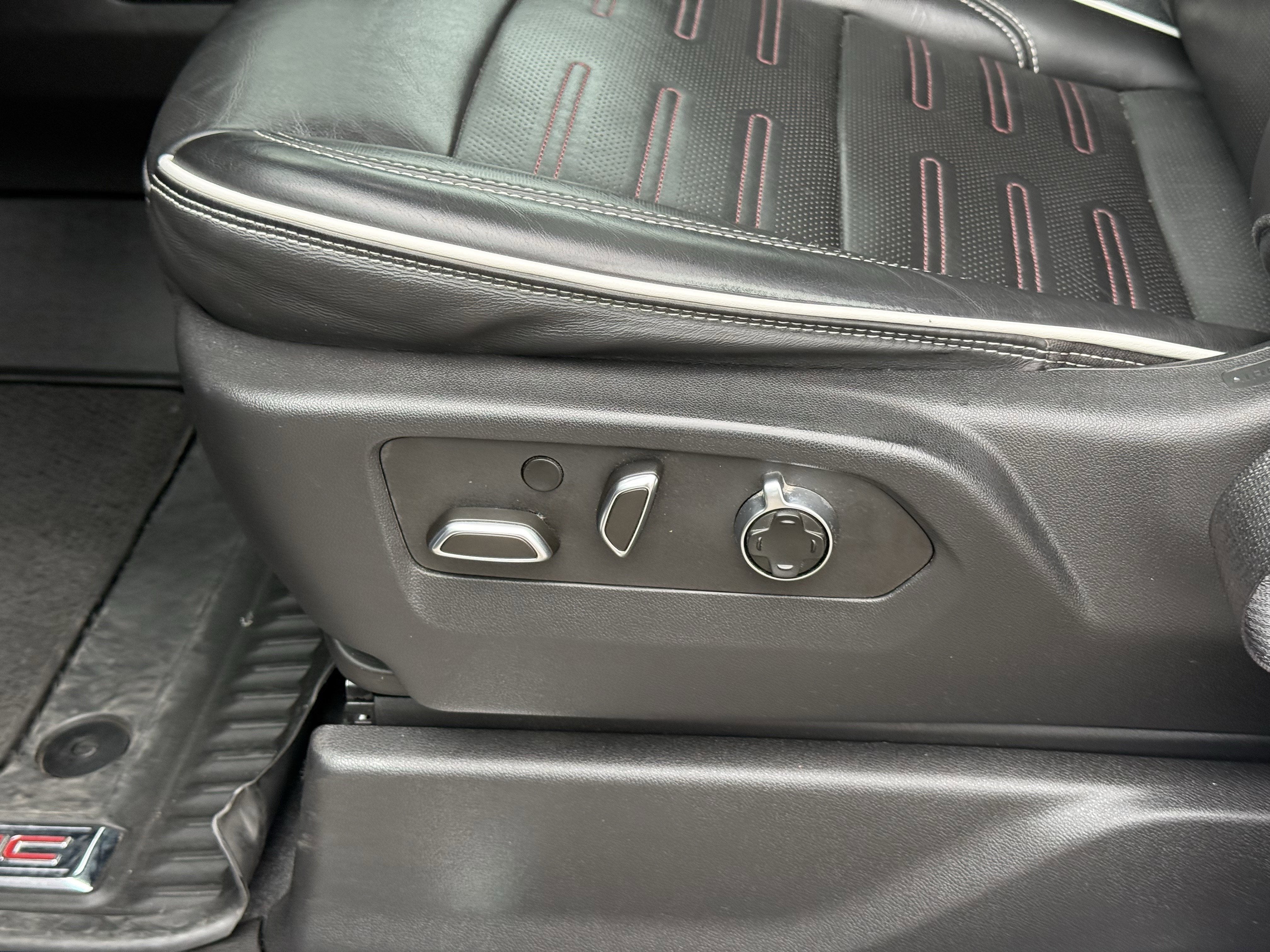 2023 GMC Sierra 1500 4WD Crew Cab Short Box AT4X