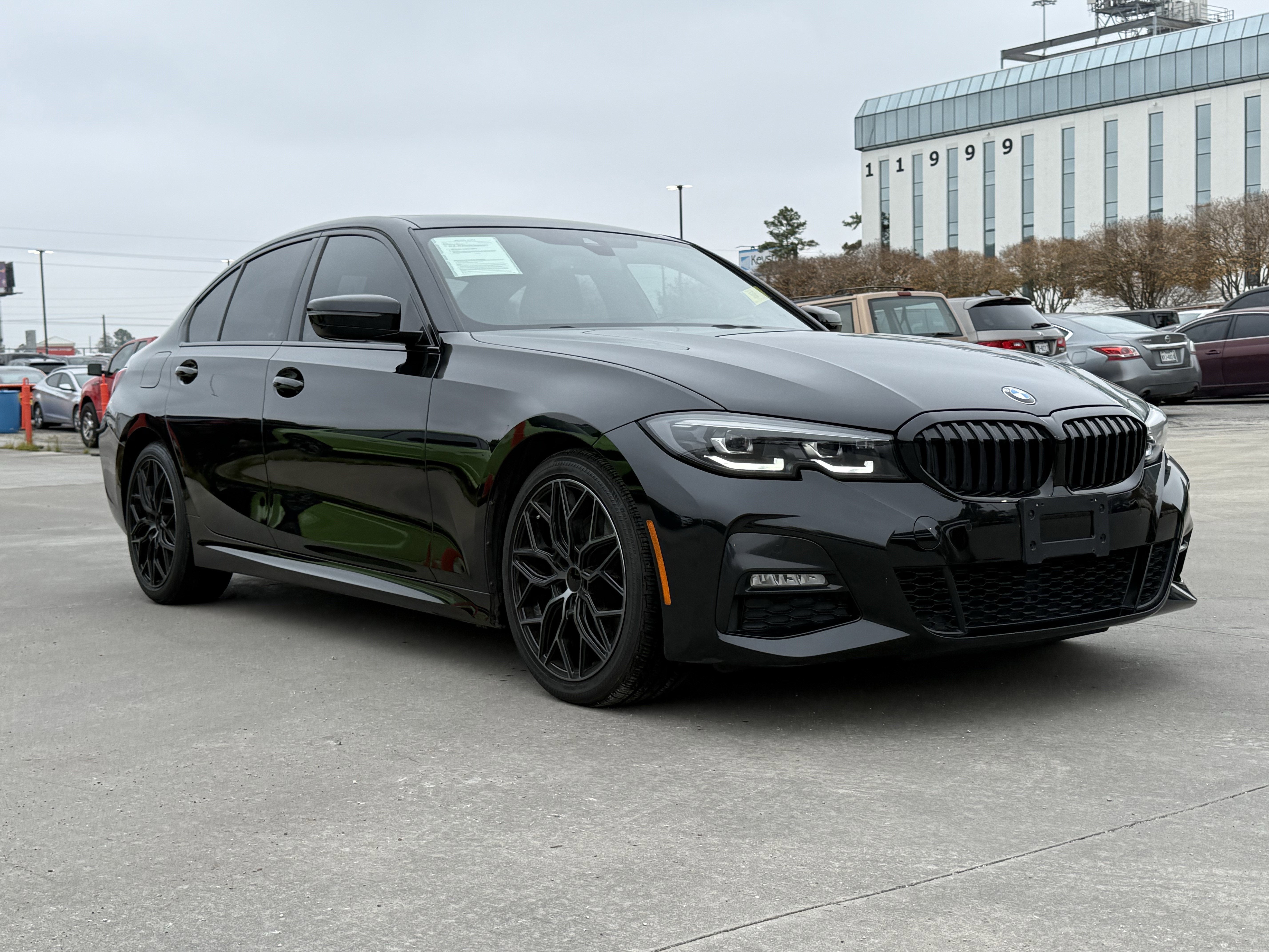 2022 BMW 330i PREMIUM 2.0T RWD LUXURY SEDAN
