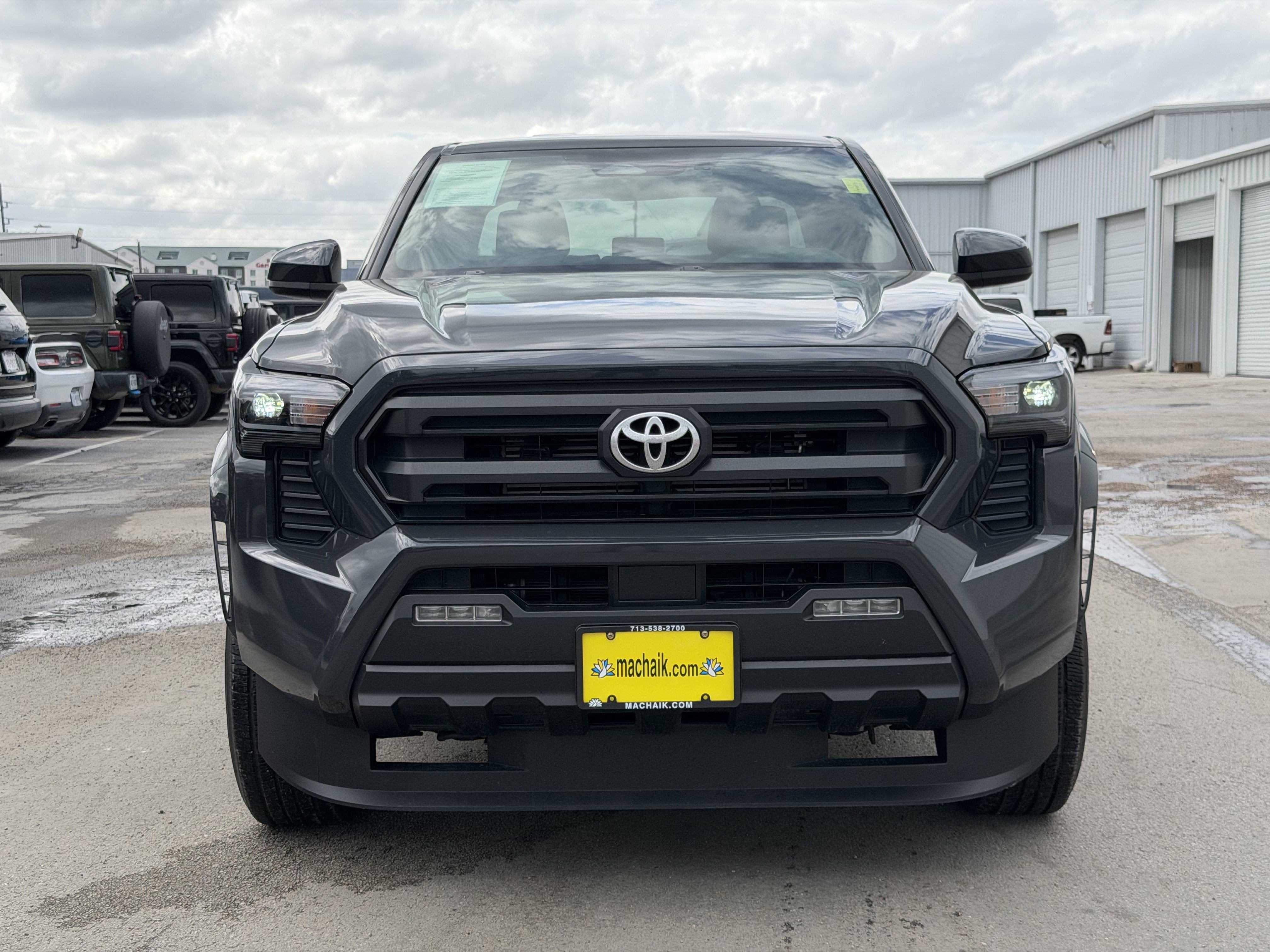 2025 Toyota Tacoma SR5