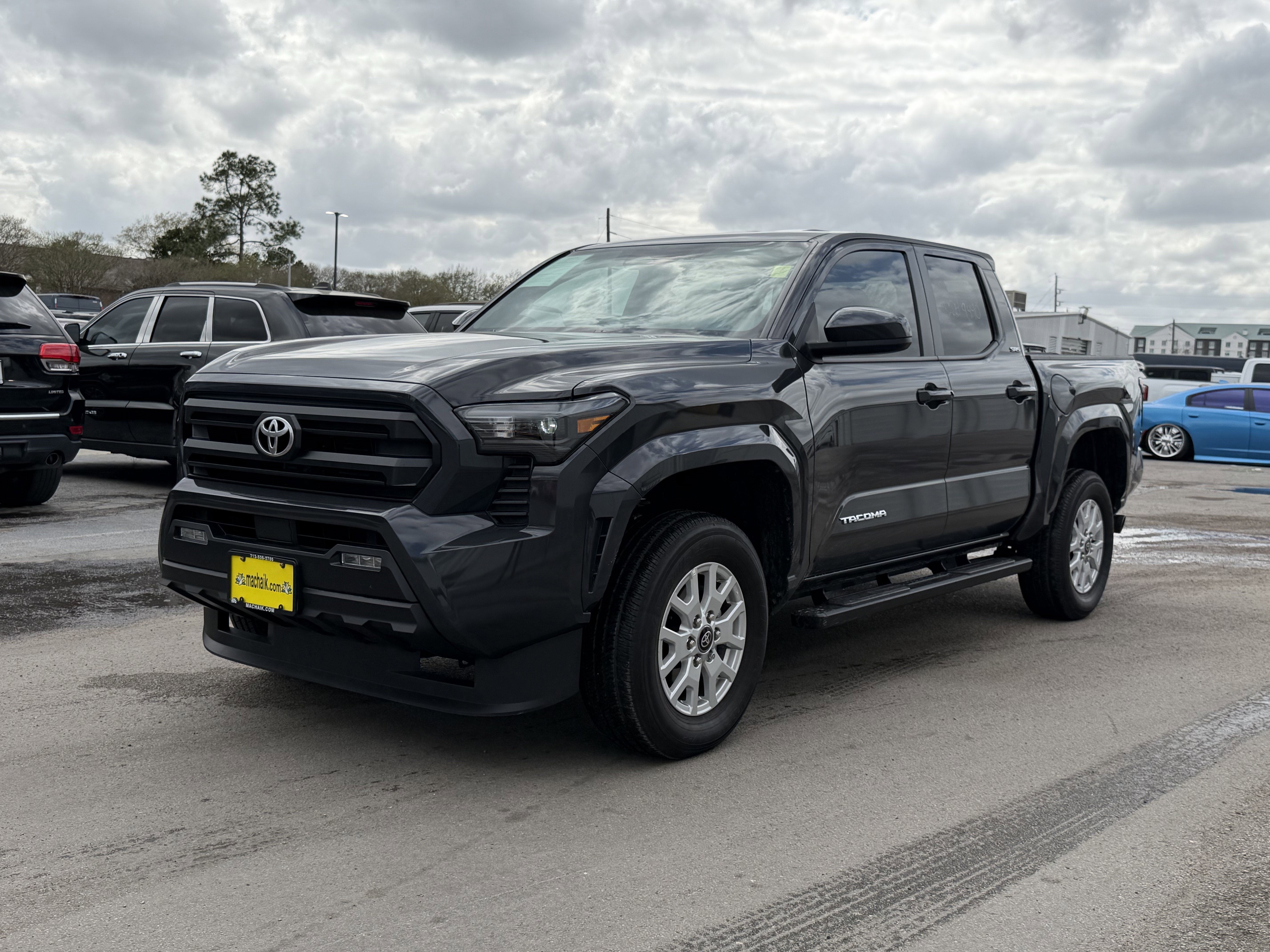 2025 Toyota Tacoma SR5