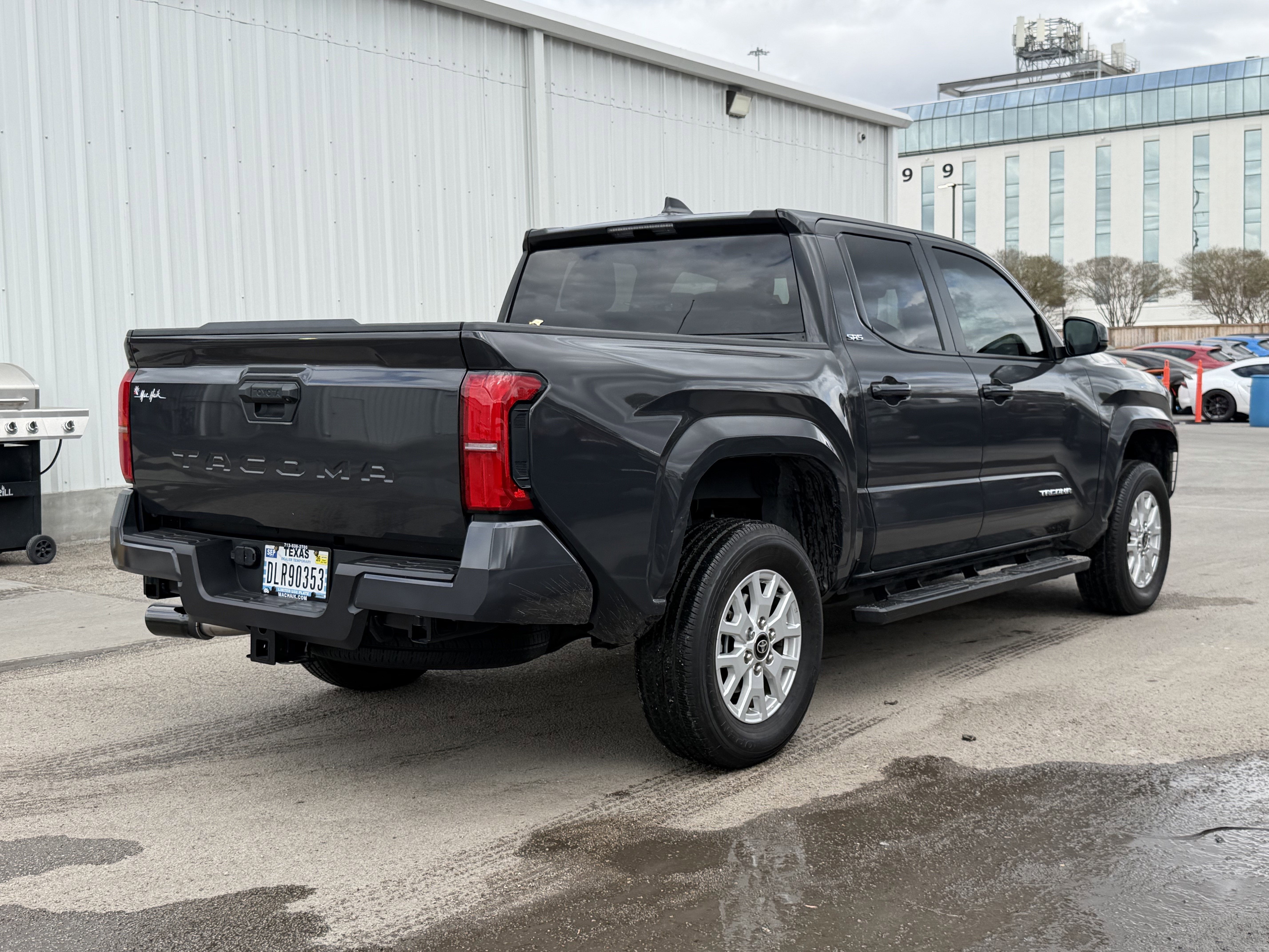 2025 Toyota Tacoma SR5