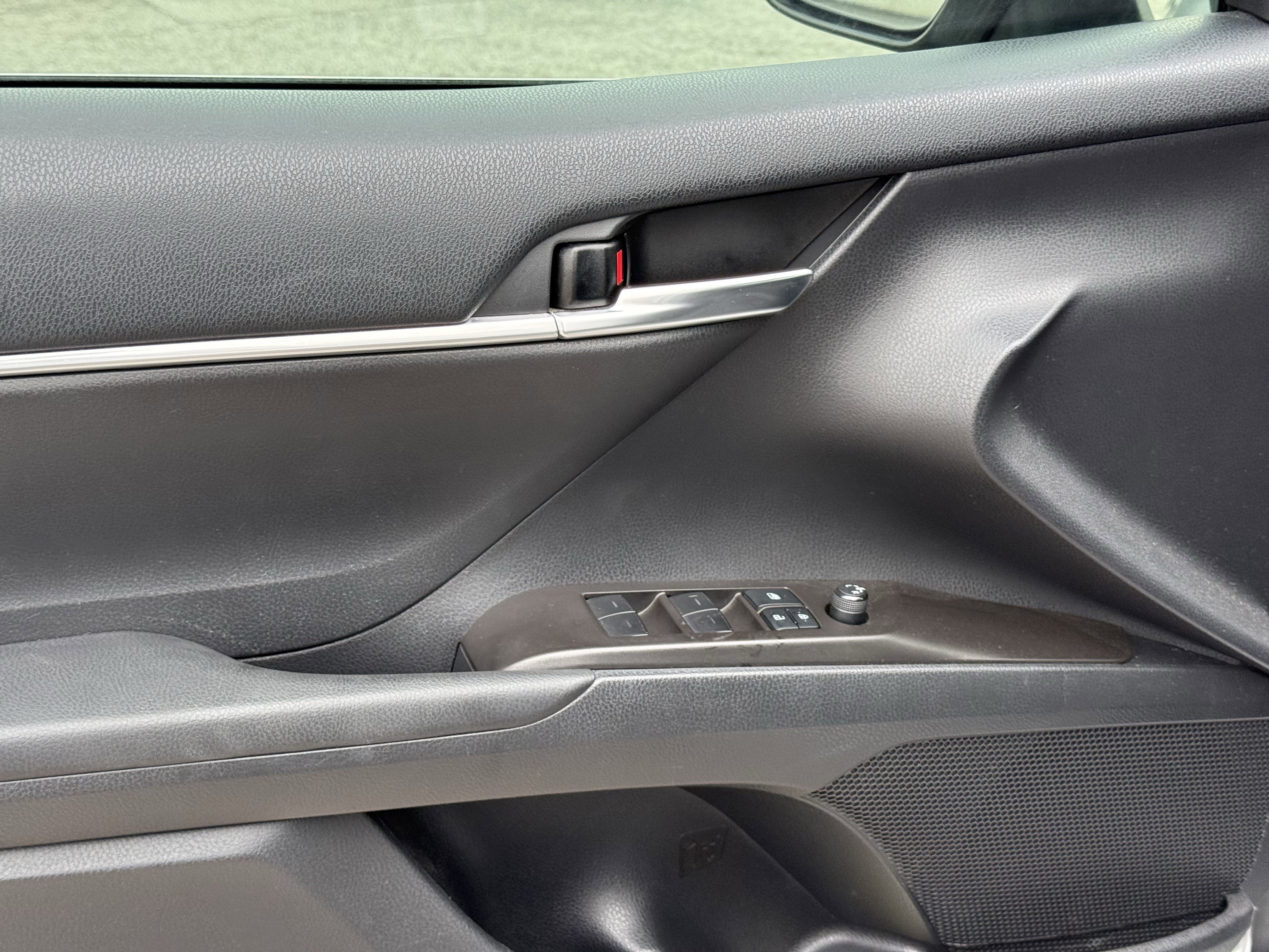 2022 Toyota Camry SE 2.5L FWD PREMIUM SEDAN