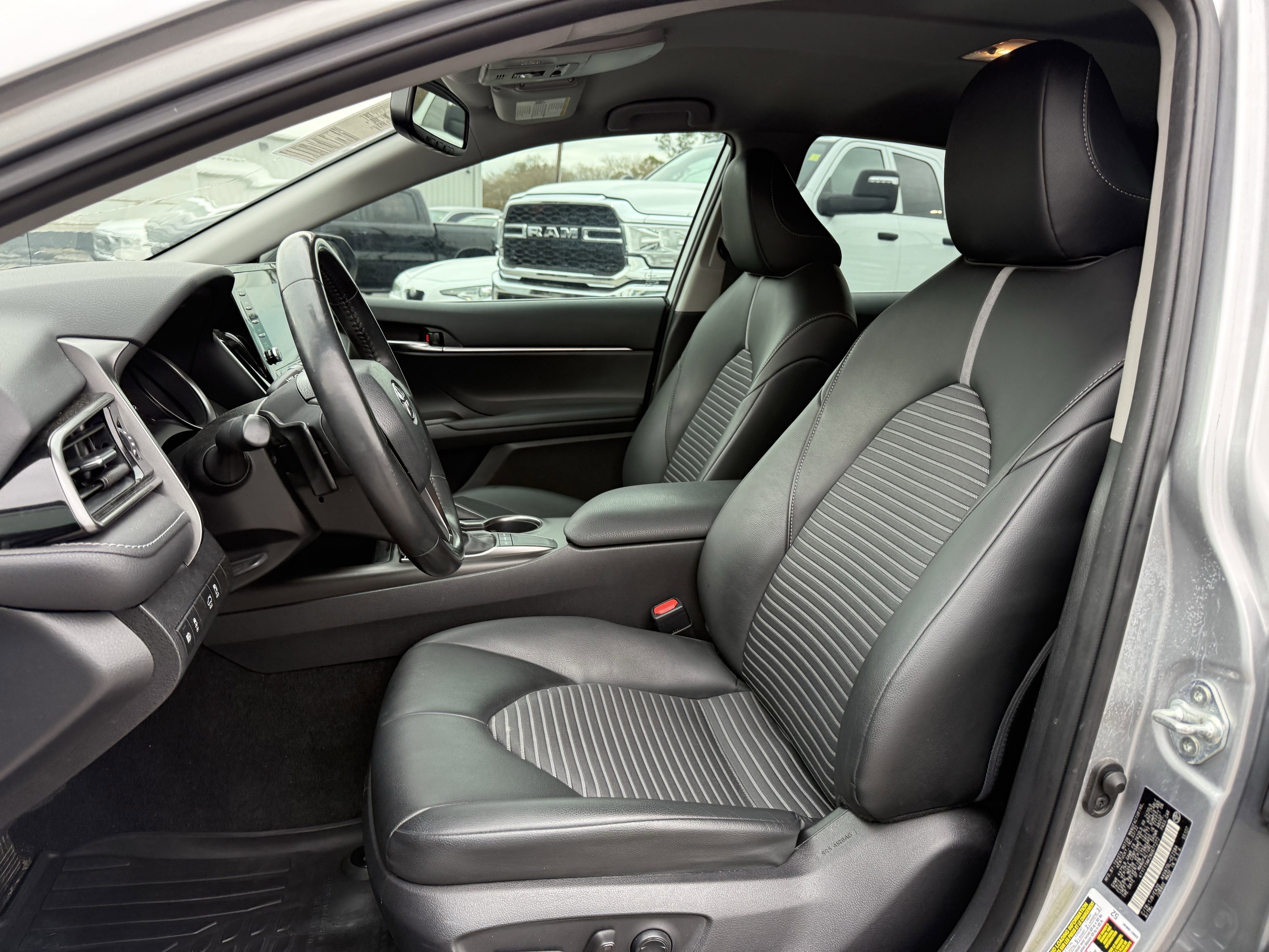 2022 Toyota Camry SE 2.5L FWD PREMIUM SEDAN