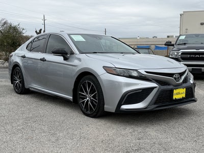 2022 Toyota Camry SE 2.5L FWD PREMIUM SEDAN