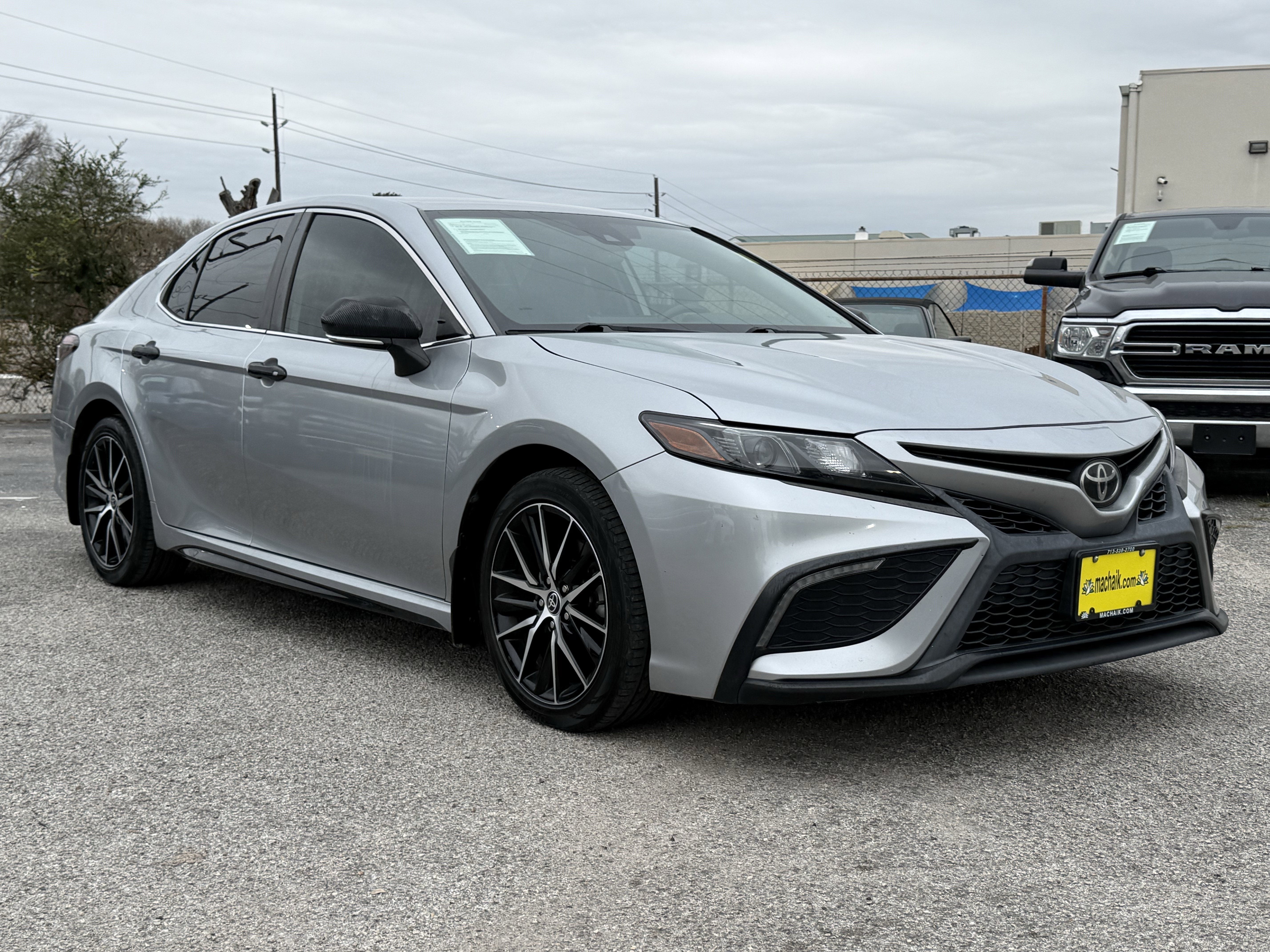 2022 Toyota Camry SE 2.5L FWD PREMIUM SEDAN