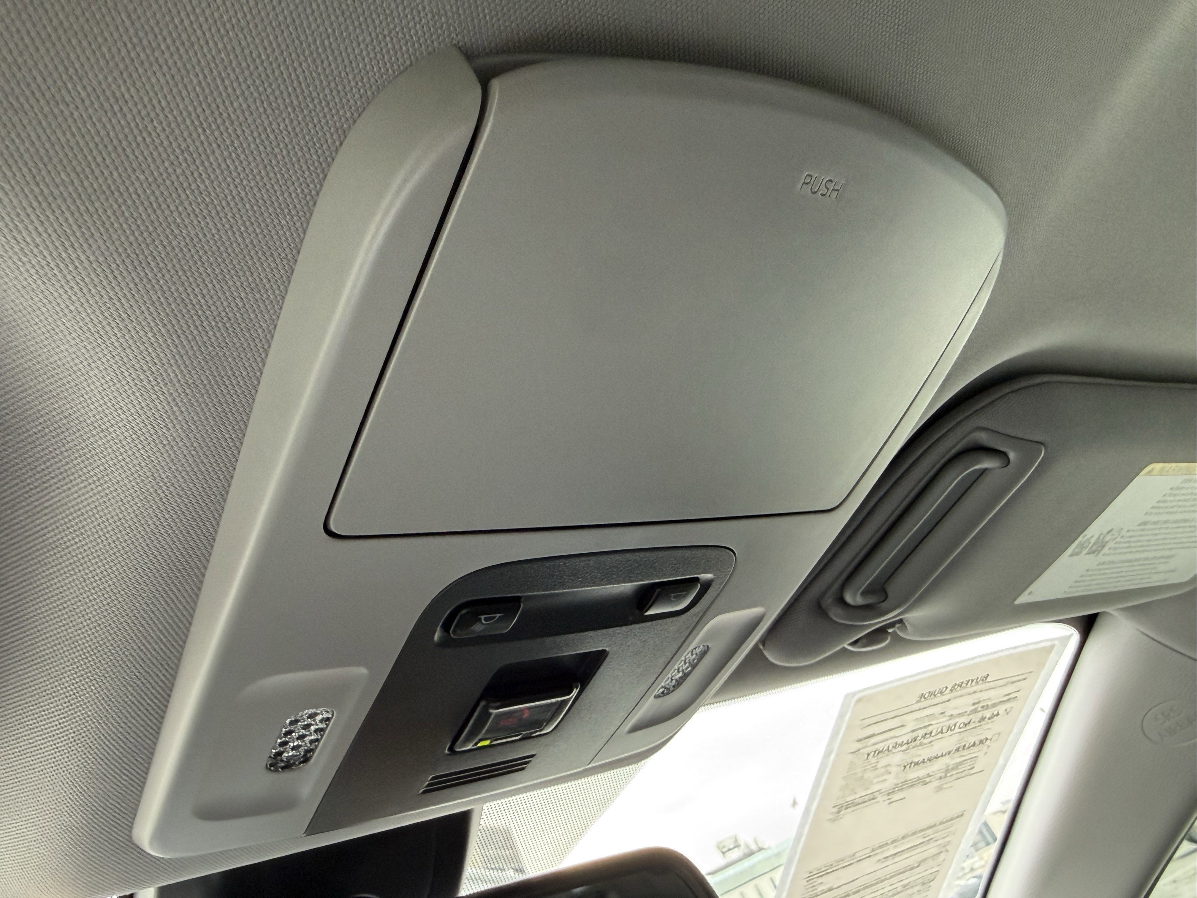 2022 Toyota Camry SE 2.5L FWD PREMIUM SEDAN