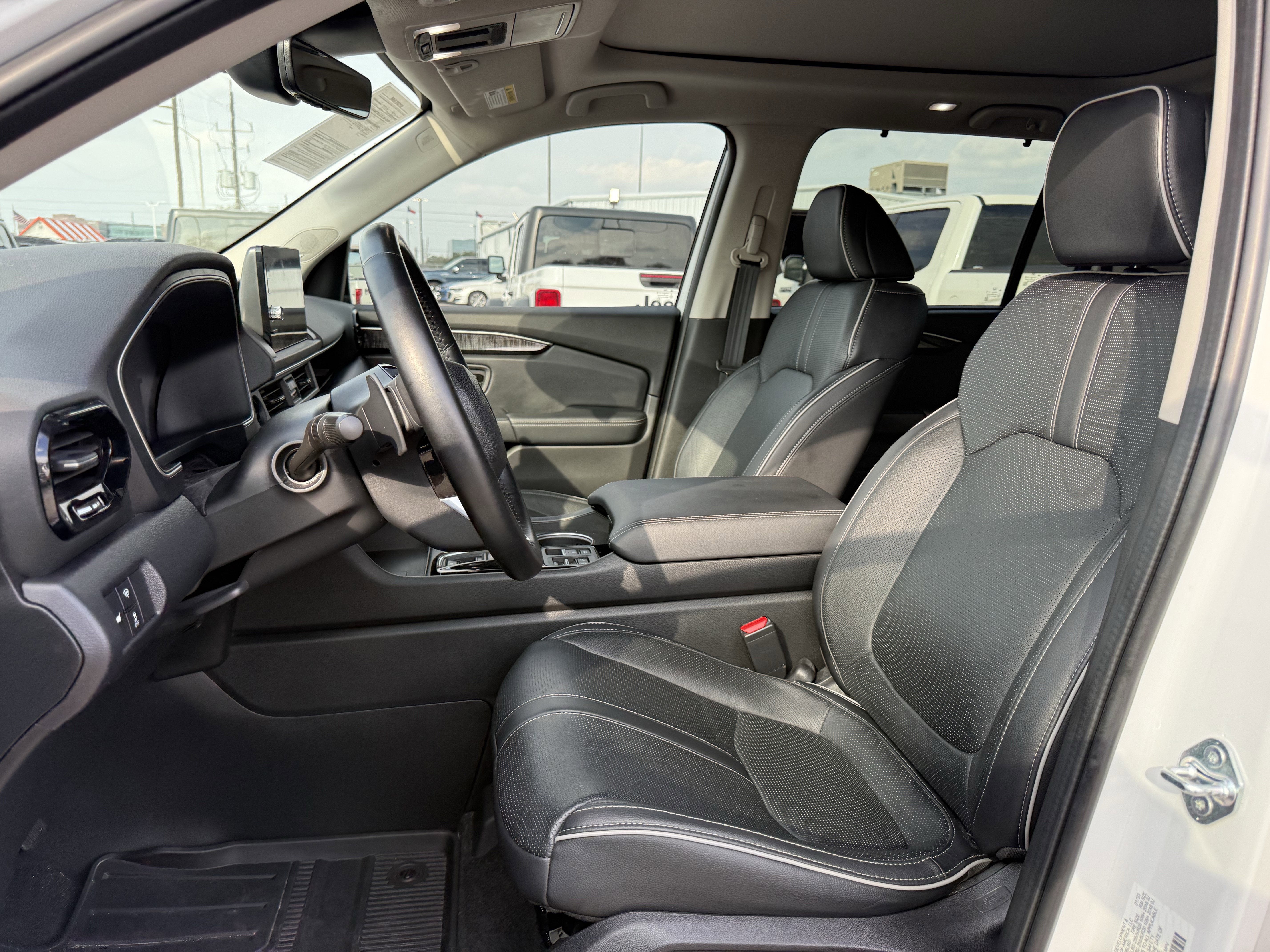 2023 Honda Pilot AWD Elite