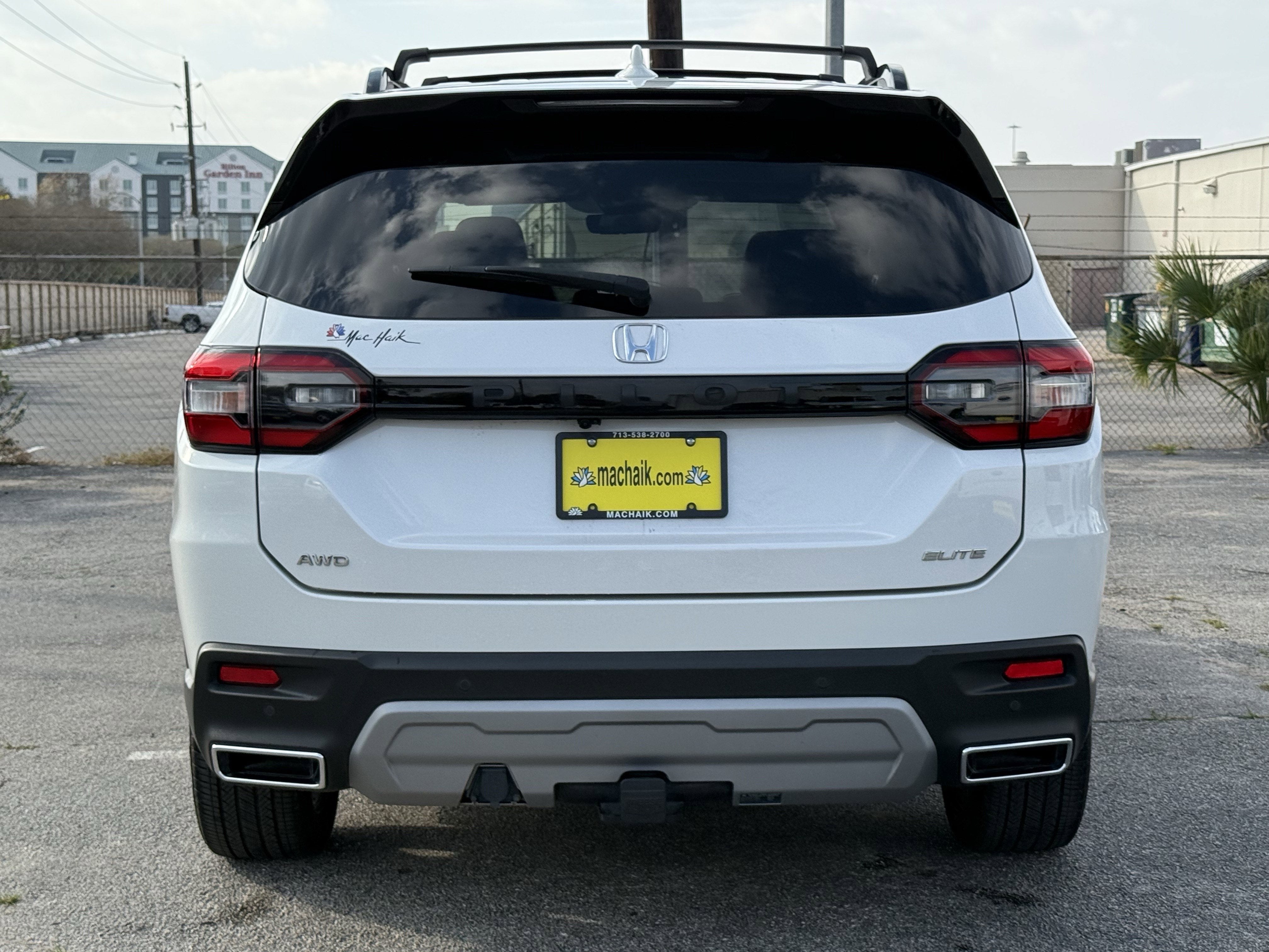 2023 Honda Pilot AWD Elite