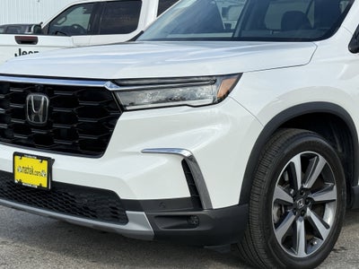2023 Honda Pilot AWD Elite