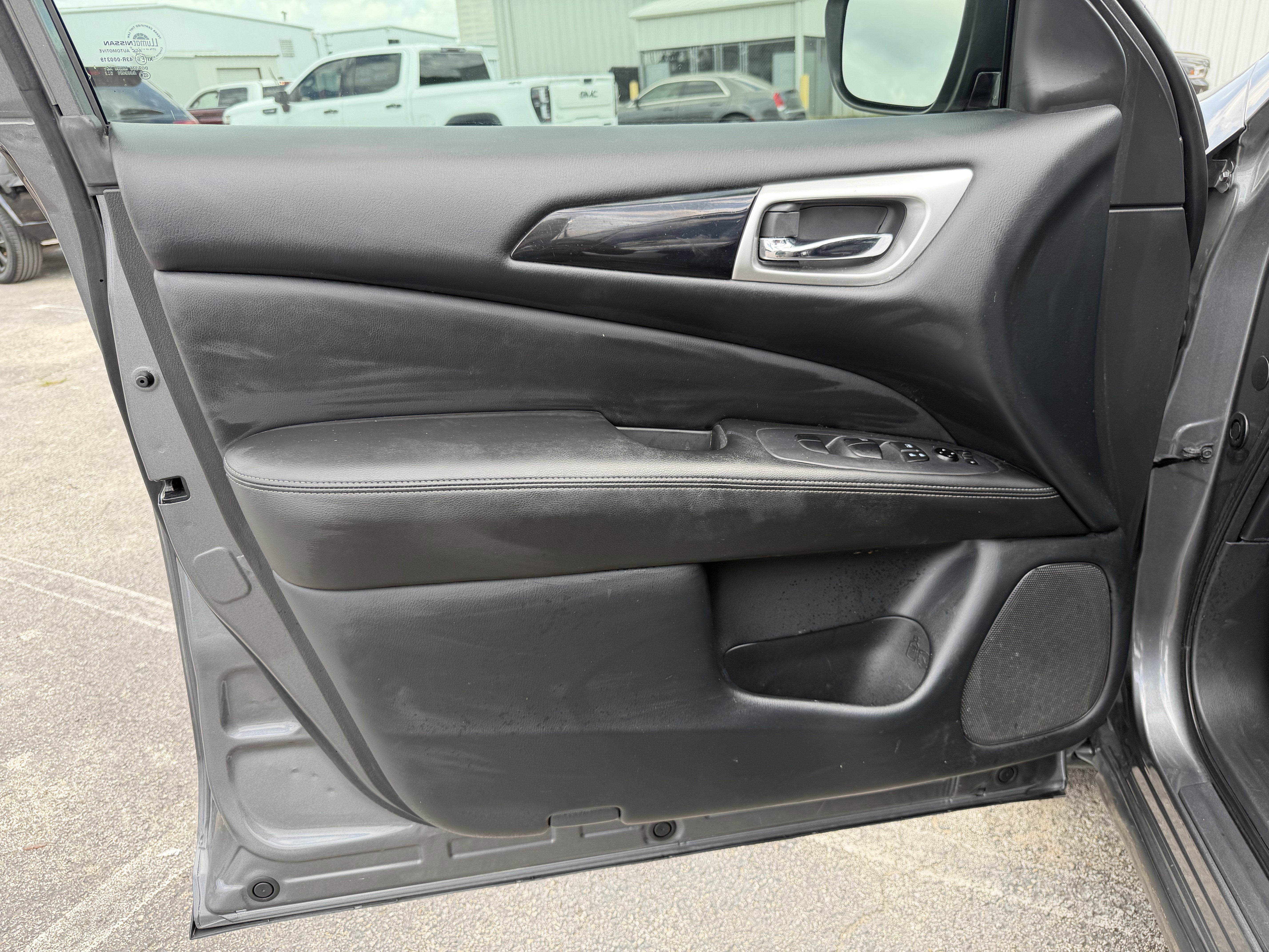 2020 Nissan Pathfinder S 2WD