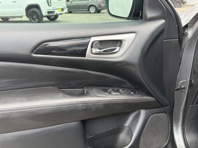 2020 Nissan Pathfinder S 2WD