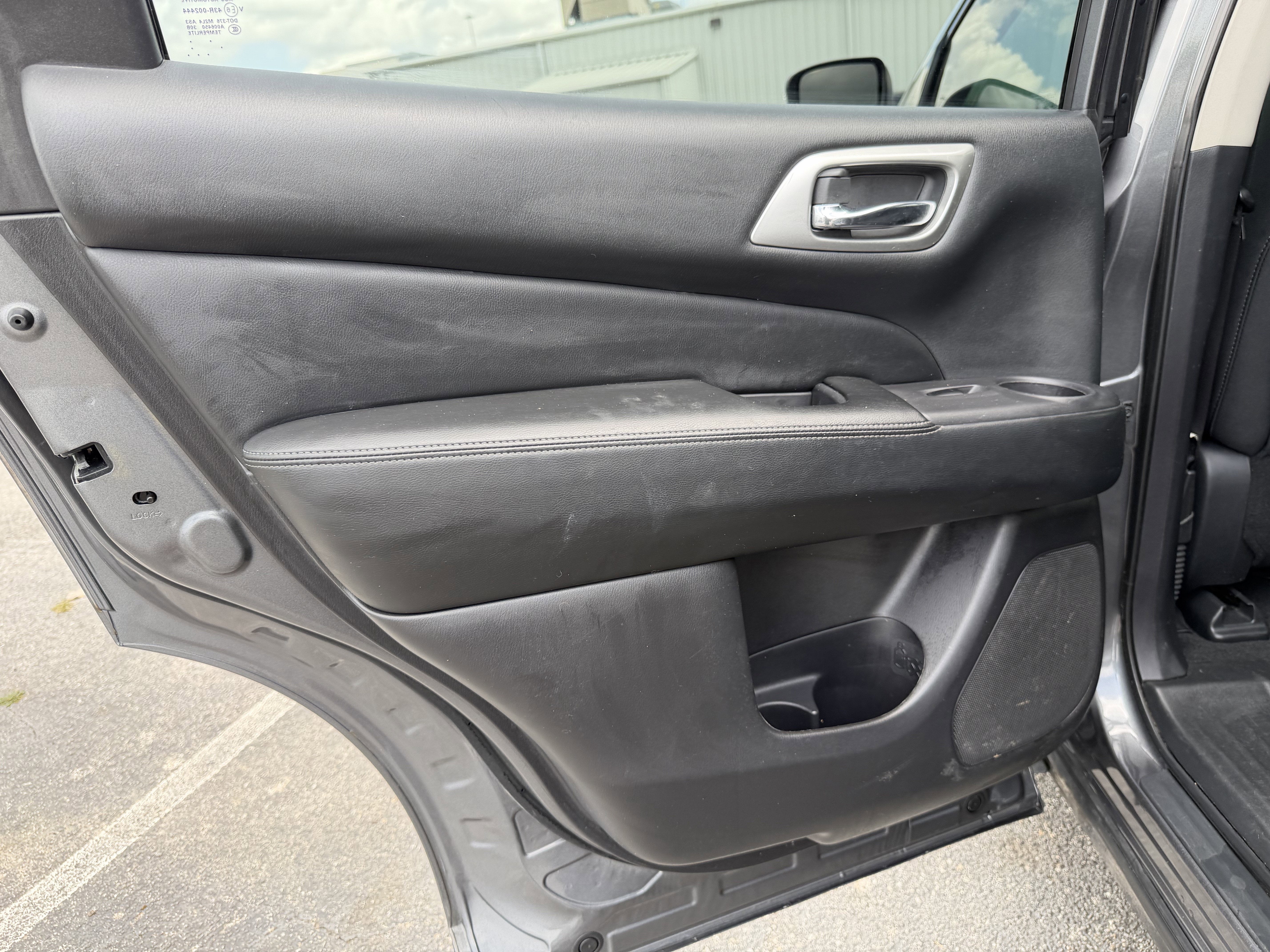 2020 Nissan Pathfinder S 2WD