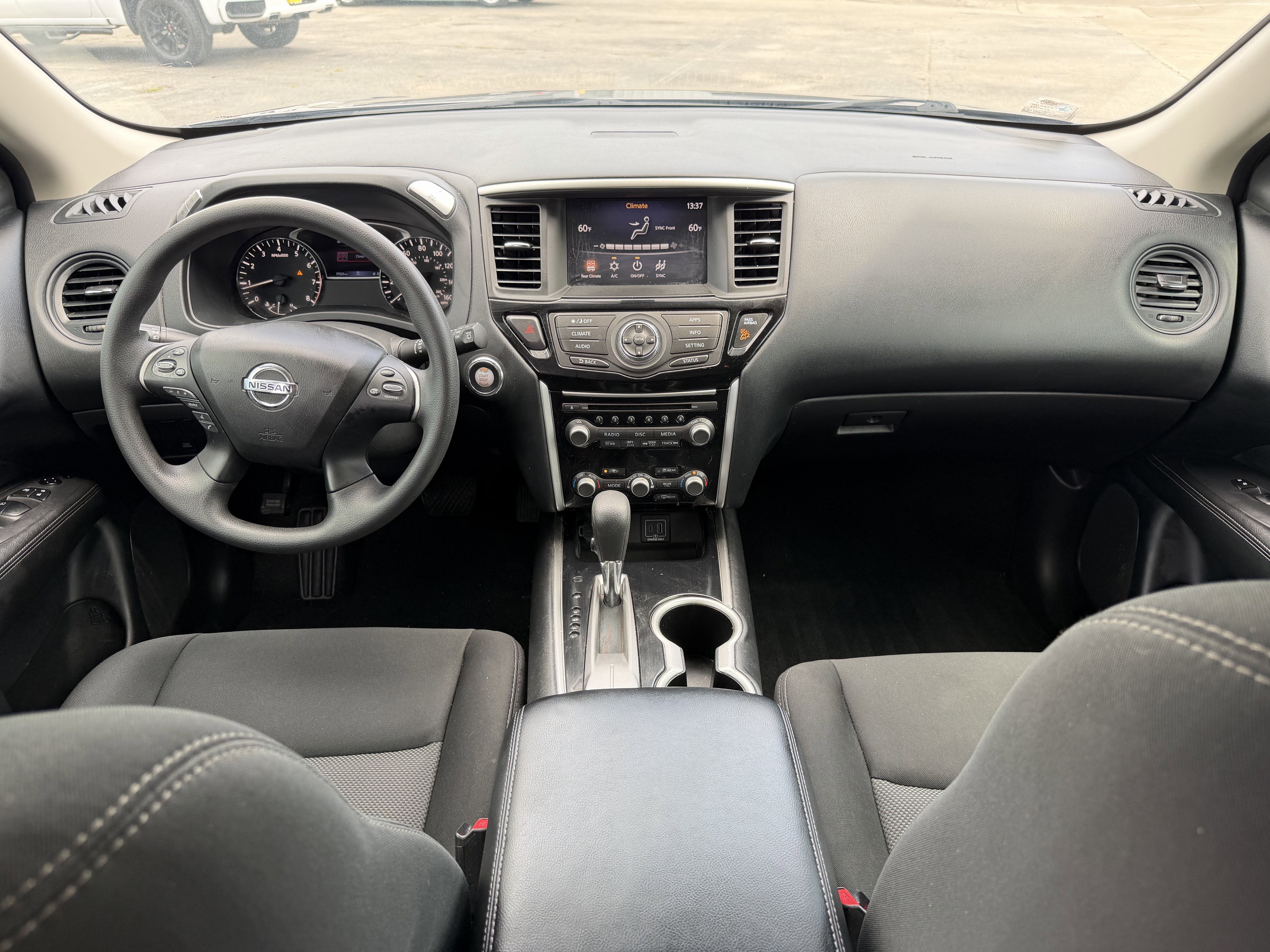 2020 Nissan Pathfinder S 2WD