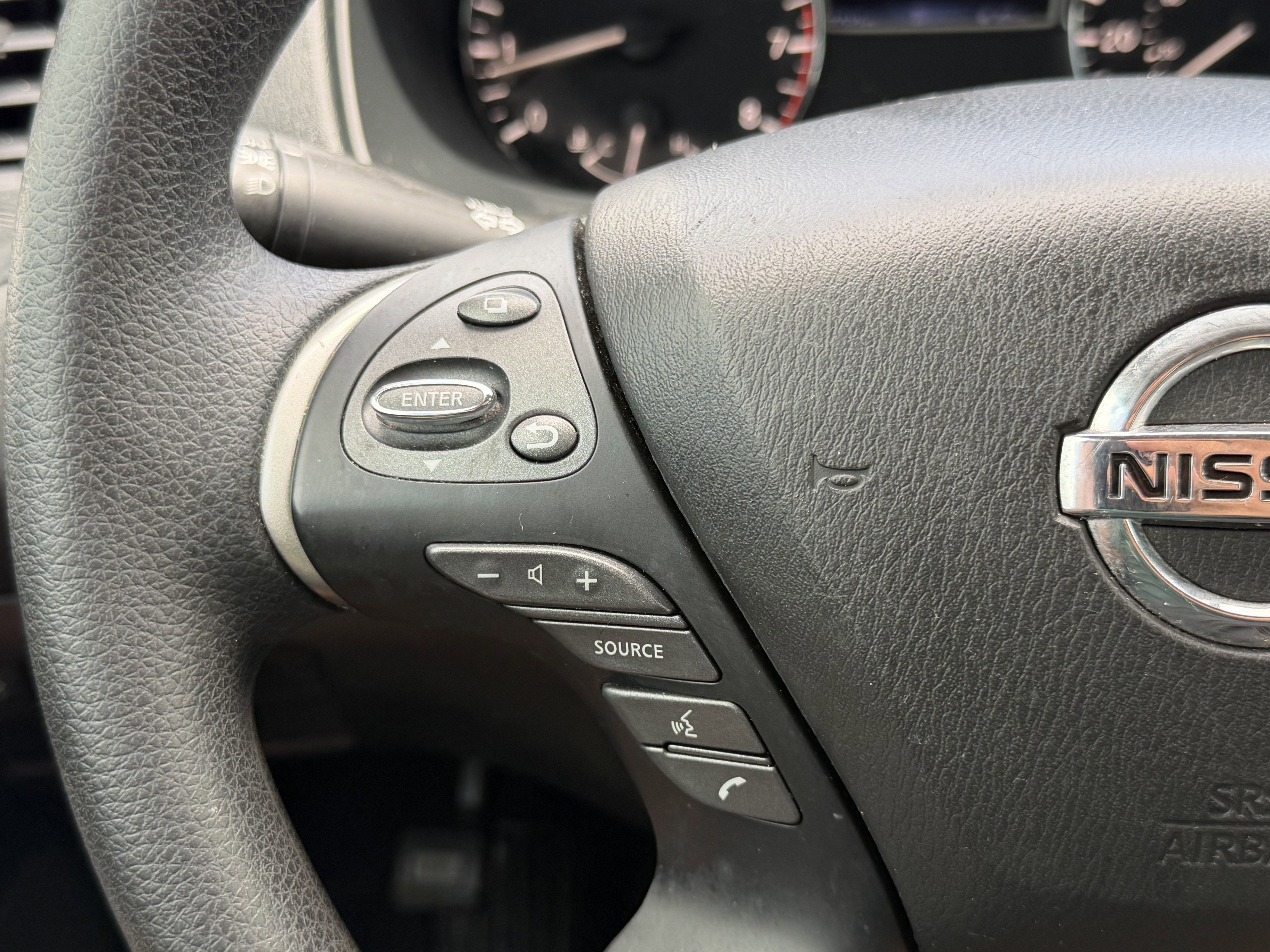 2020 Nissan Pathfinder S 2WD