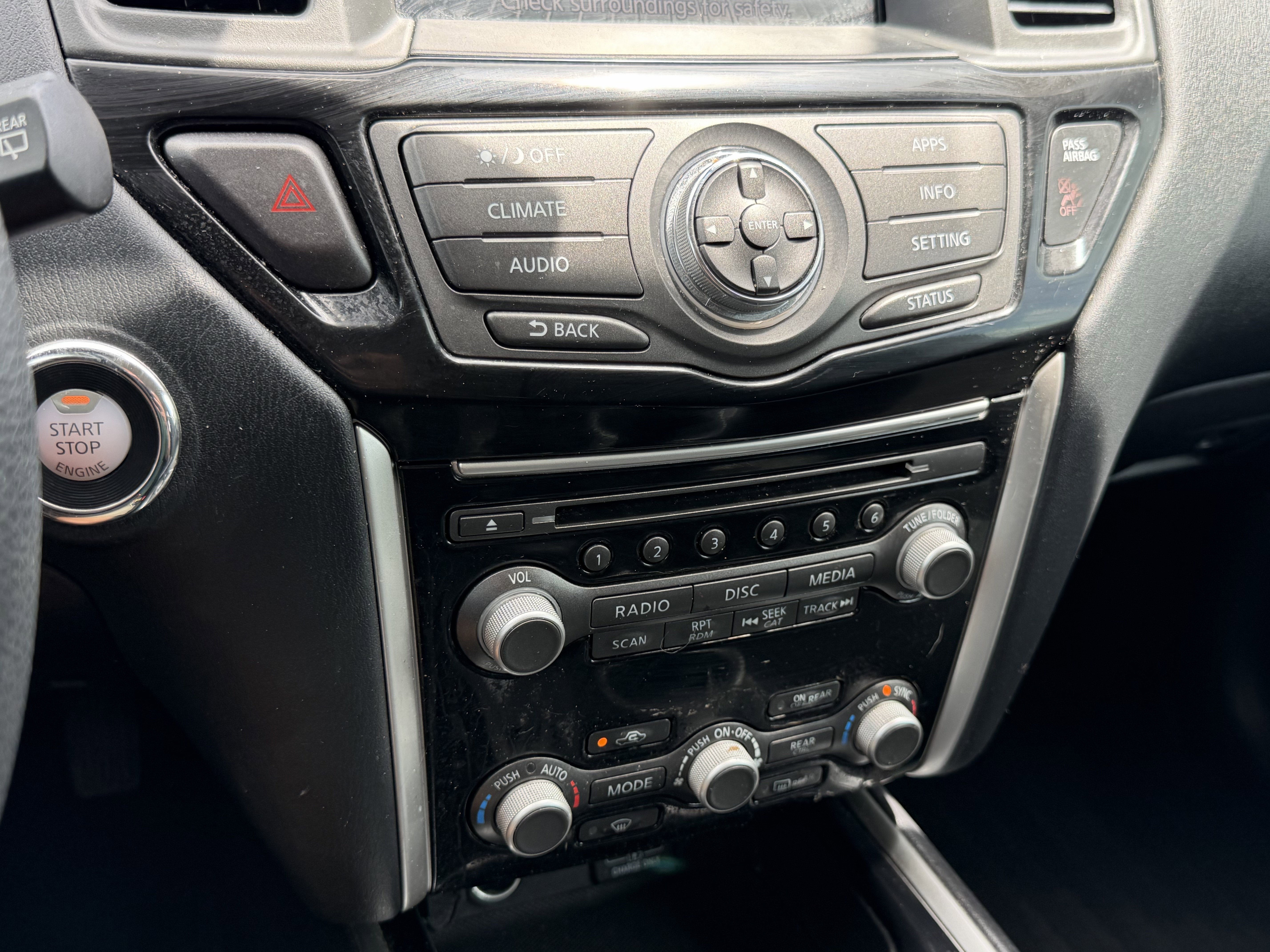 2020 Nissan Pathfinder S 2WD