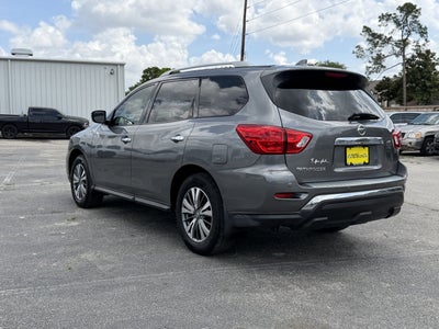 2020 Nissan Pathfinder S 2WD