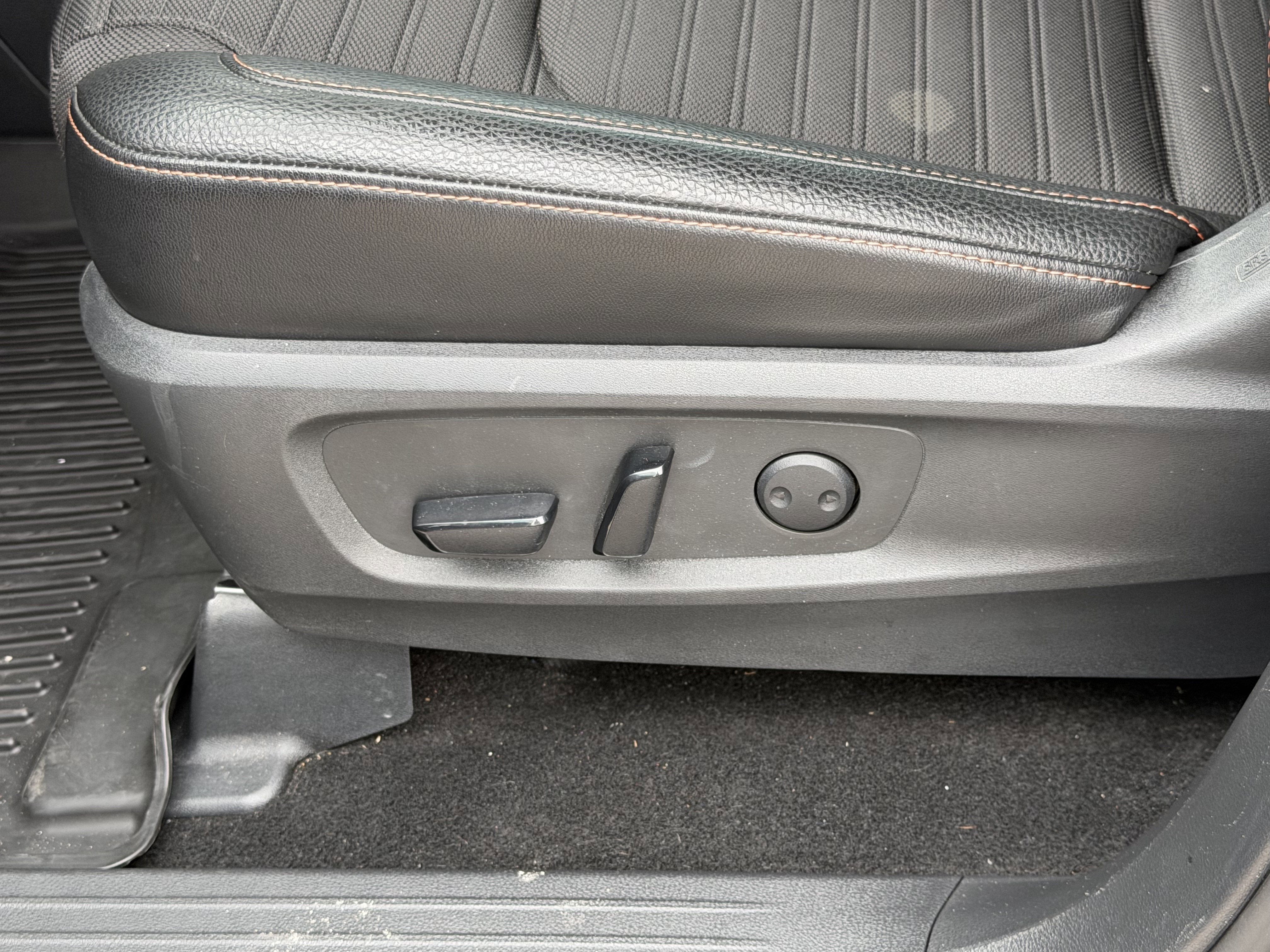 2023 Nissan Pathfinder Rock Creek 4WD