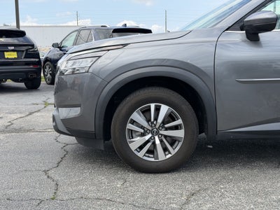 2023 Nissan Pathfinder SL FWD