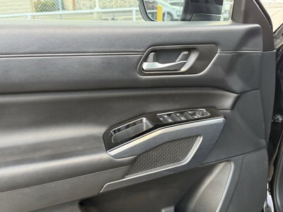 2024 Nissan Pathfinder SL FWD