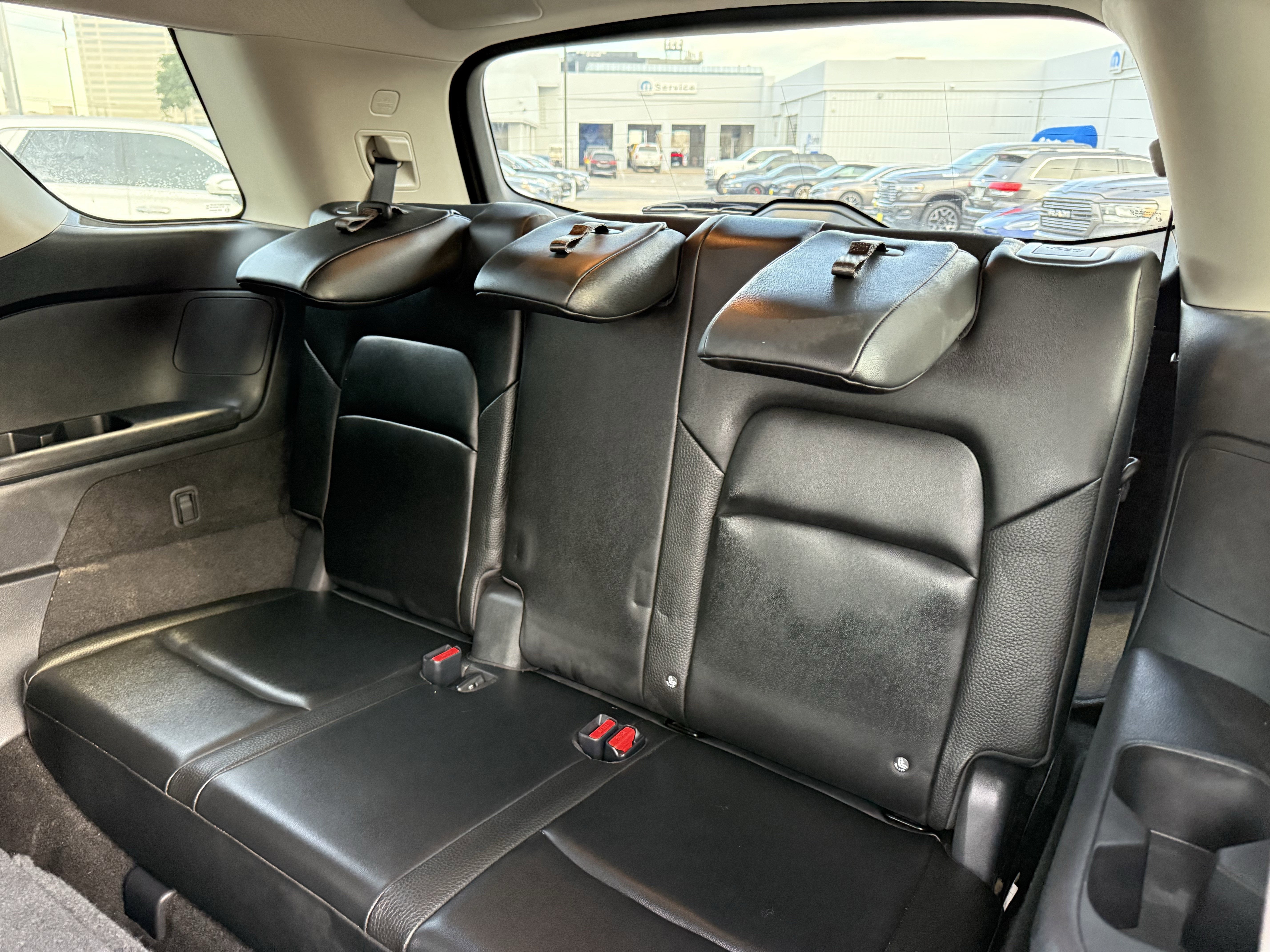 2024 Nissan Pathfinder SL FWD