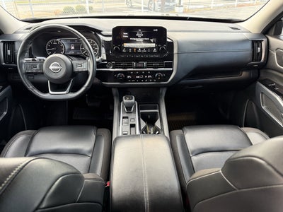 2024 Nissan Pathfinder SL FWD
