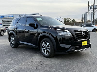 2024 Nissan Pathfinder SL FWD