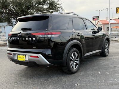 2024 Nissan Pathfinder SL FWD
