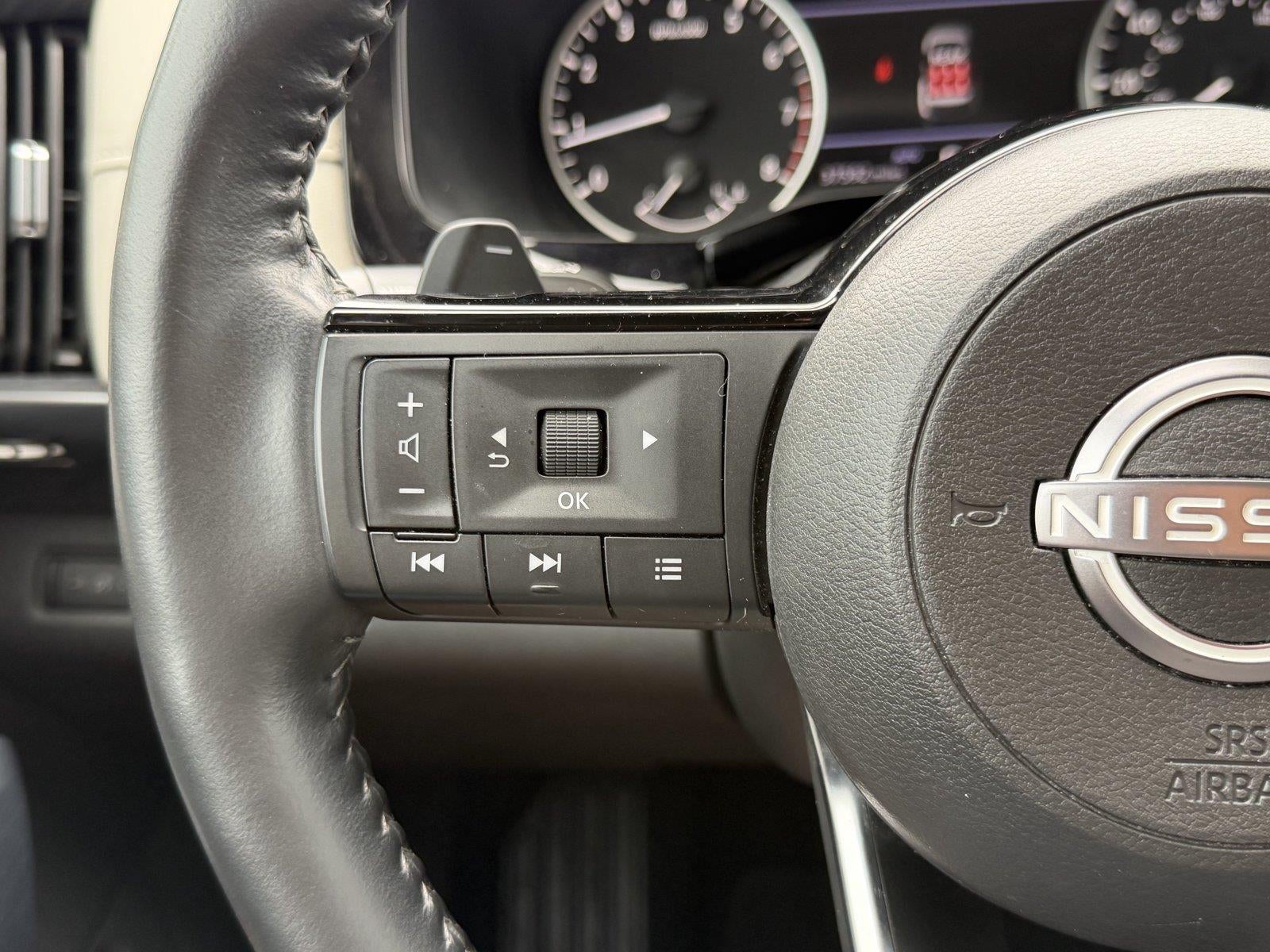 2024 Nissan Pathfinder SL