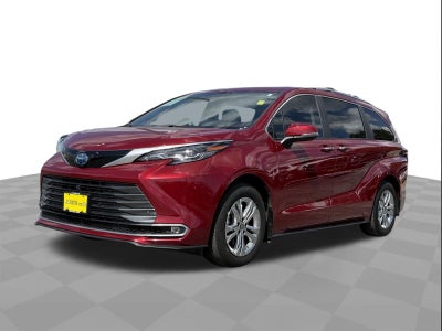 2024 Toyota Sienna Platinum 7-Passenger