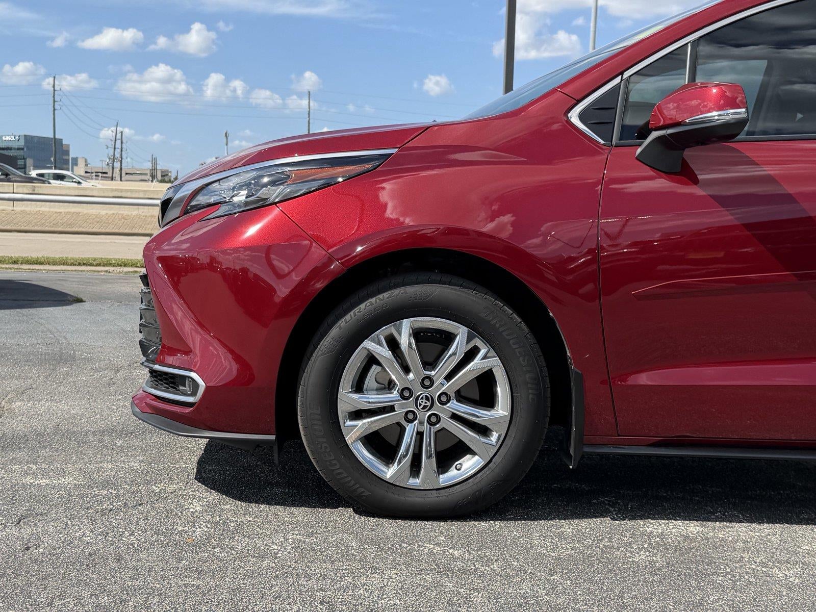 2024 Toyota Sienna Platinum 7-Passenger