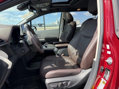 2024 Toyota Sienna Platinum 7-Passenger