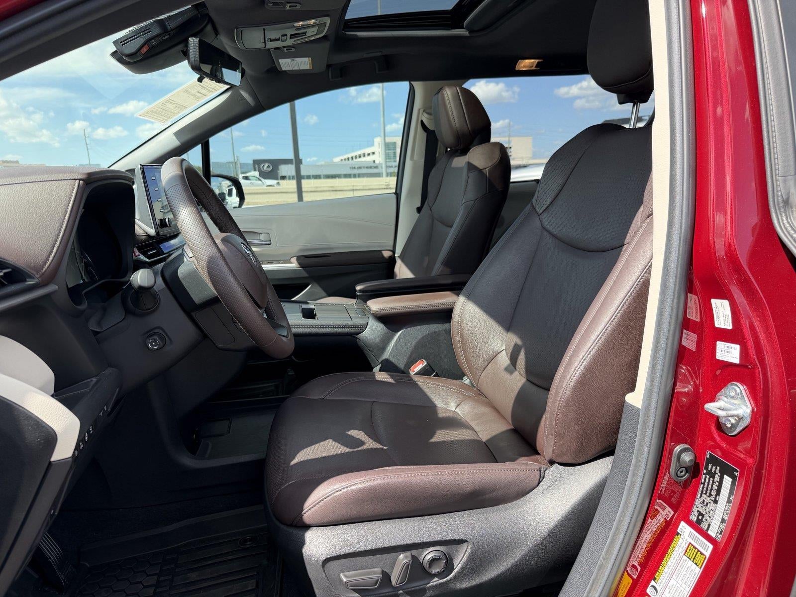 2024 Toyota Sienna Platinum 7-Passenger