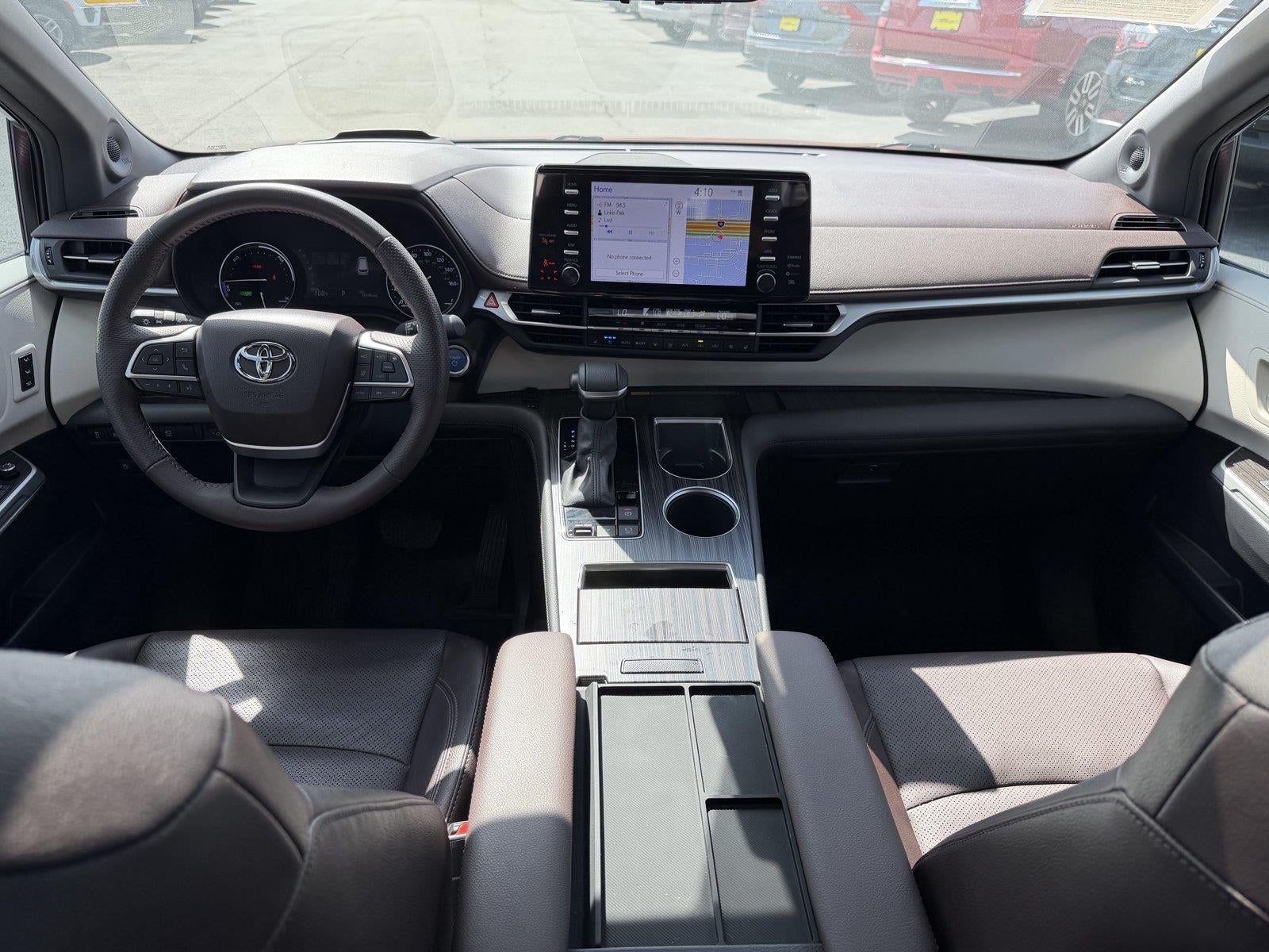 2024 Toyota Sienna Platinum 7-Passenger