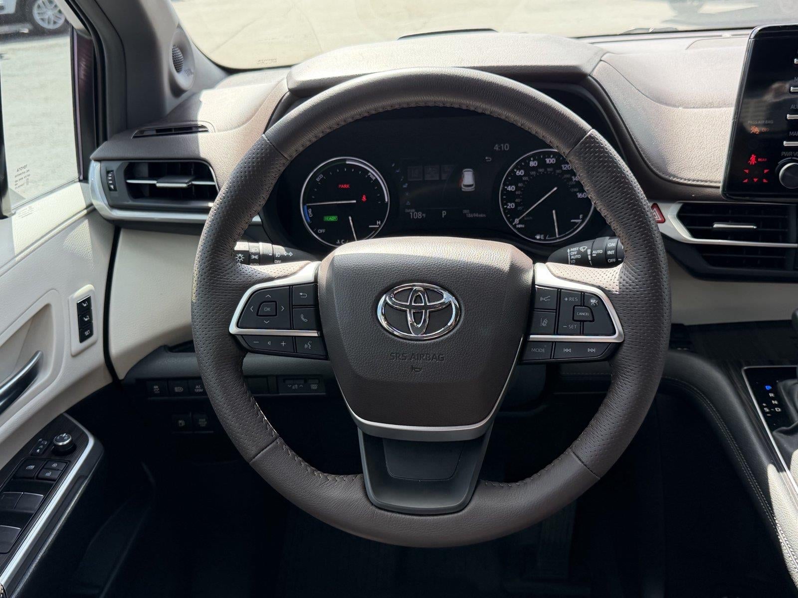 2024 Toyota Sienna Platinum 7-Passenger