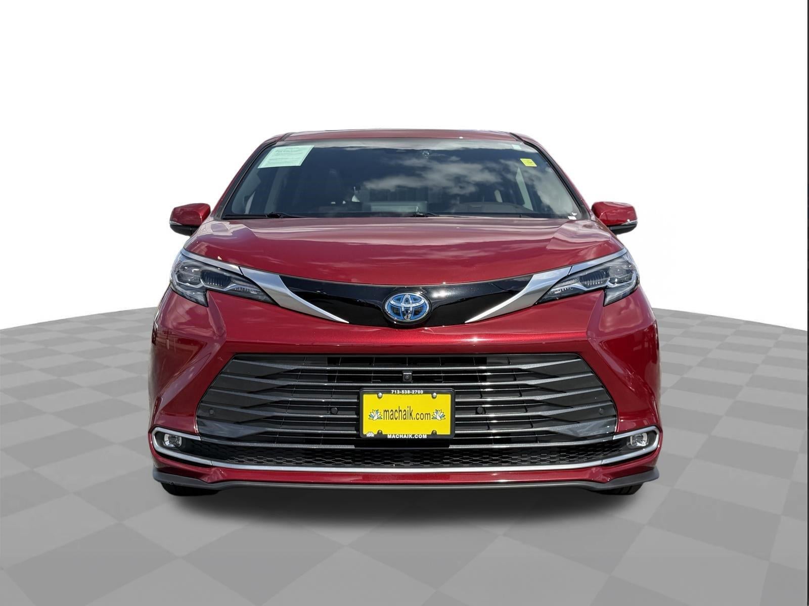 2024 Toyota Sienna Platinum 7-Passenger