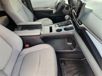 2025 Toyota Sienna LE