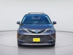 2025 Toyota Sienna LE