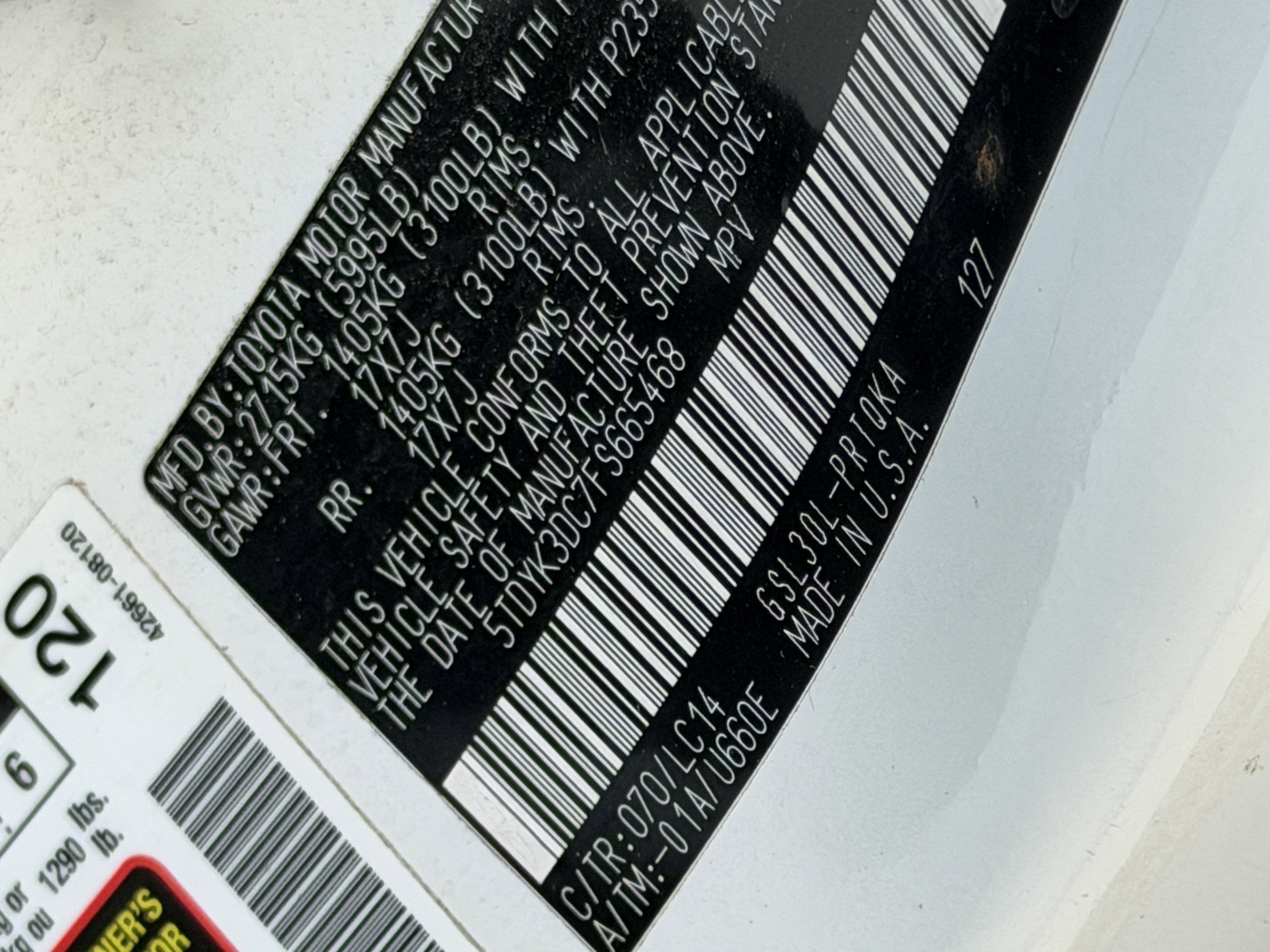 2015 Toyota Sienna XLE 8 Passenger